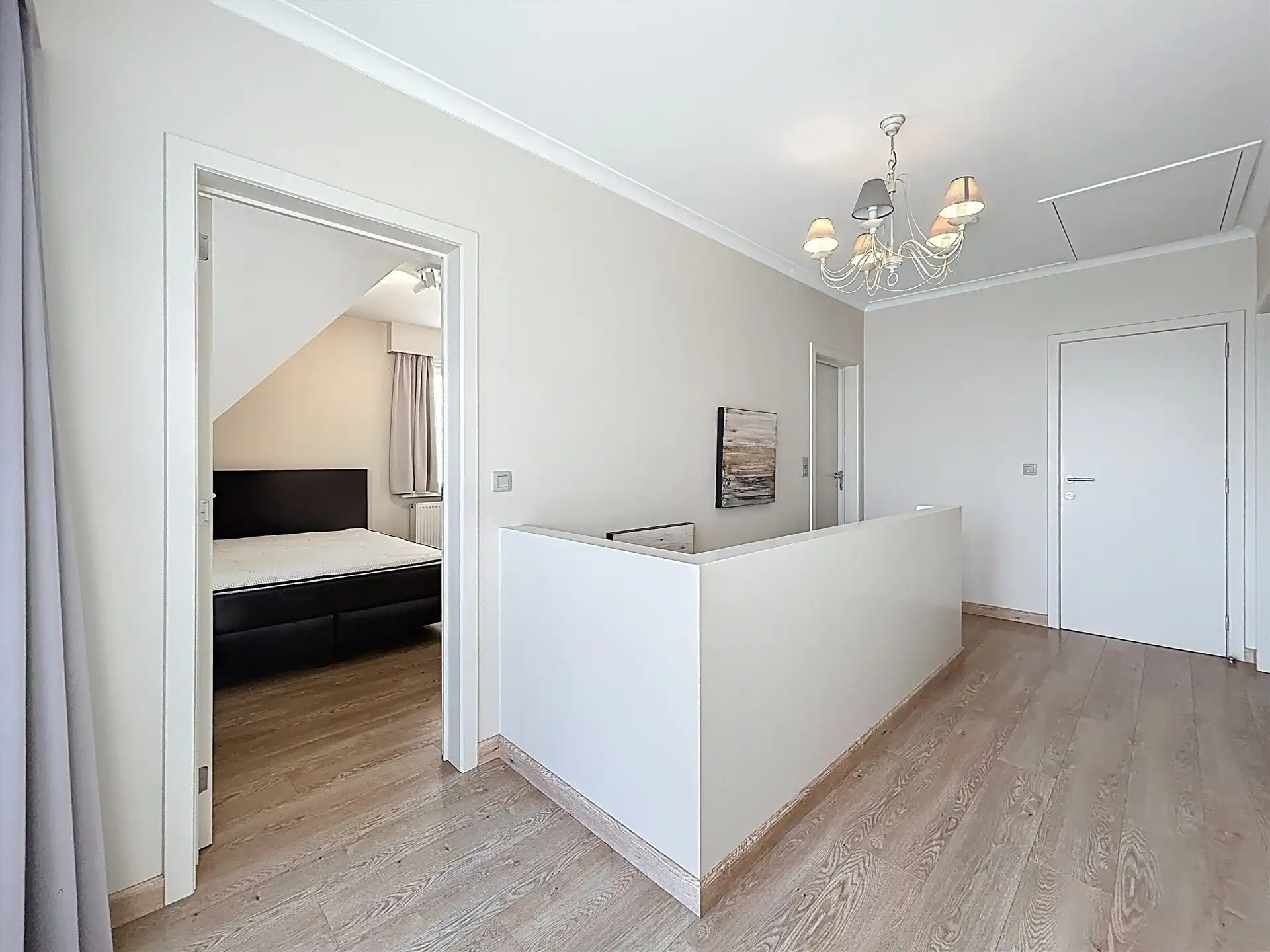 Ruime woning met bijbouw en weide op perceel van 6790 m²  foto 14