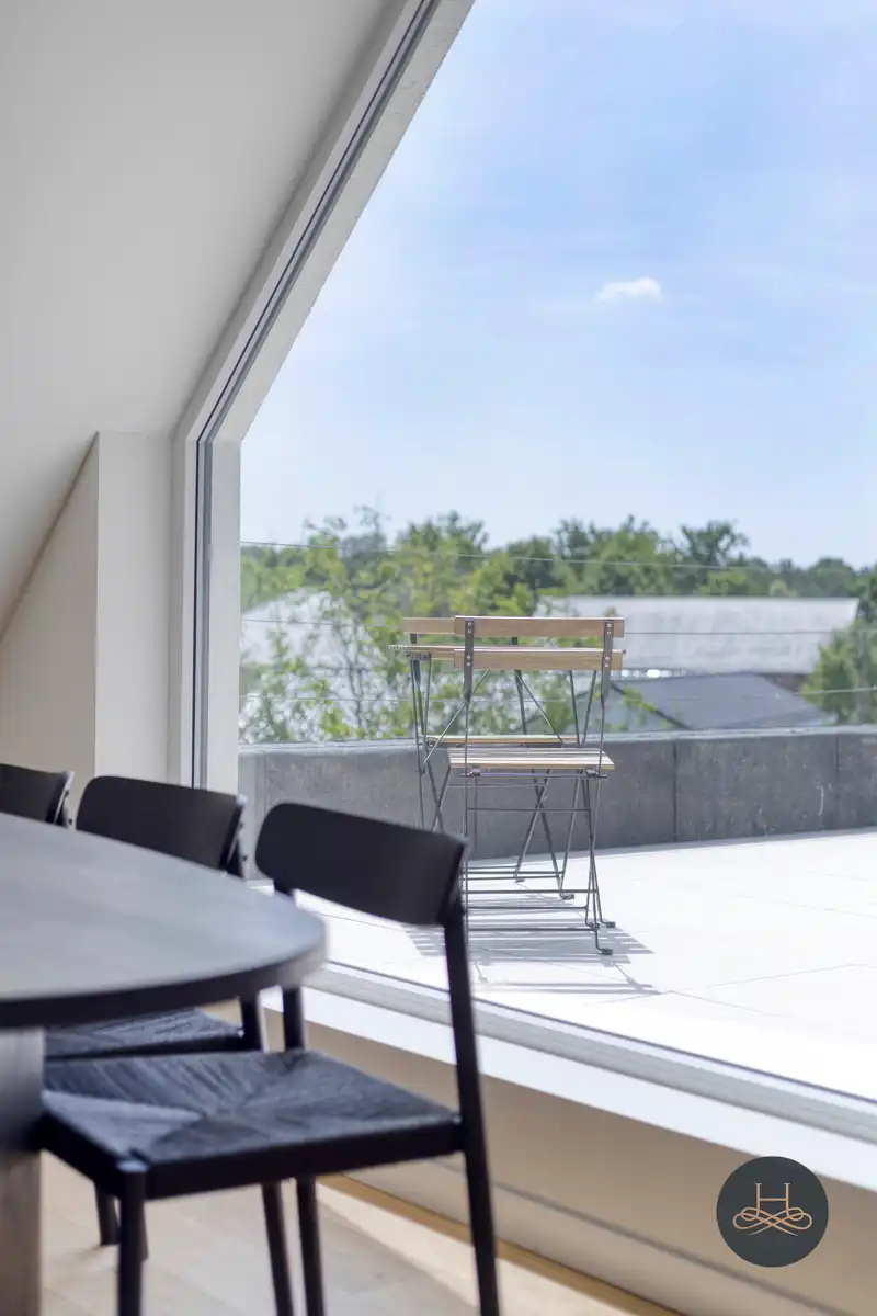 Kwalitatief afgewerkte penthouse tegenover Bloso-domein foto 7