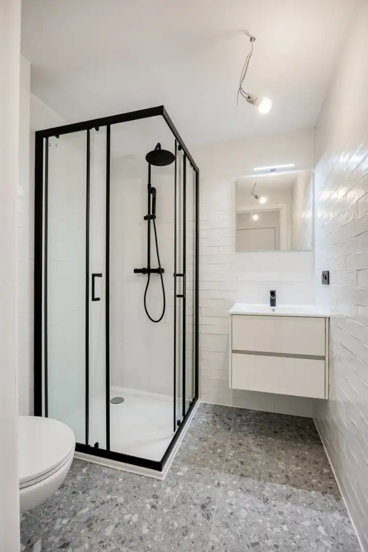 Volledig gerenoveerd en gemeubelde studentenkamer met privé badkamer en tuin - EPC A!  foto 16