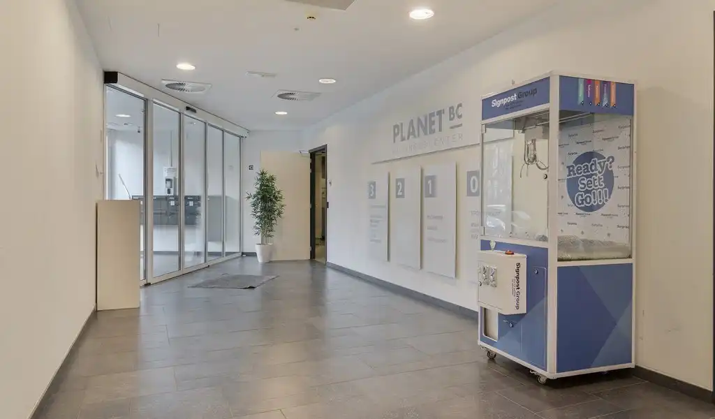 Gemeubelde kantoren met dienstverlening in Planet Business Center aan The Loop in Gent foto 3
