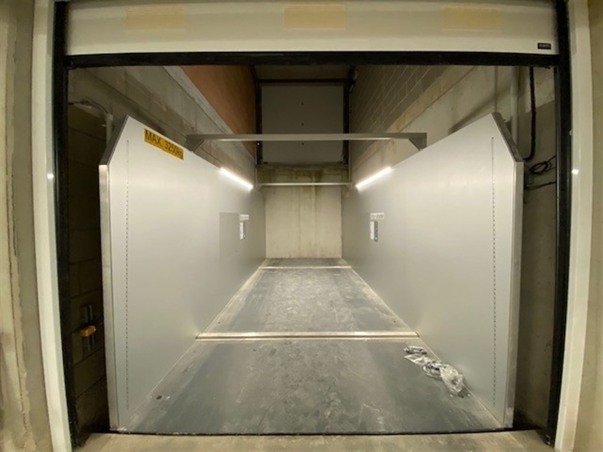 Autostaanplaats met autolift in nieuwbouwresidentie foto 2