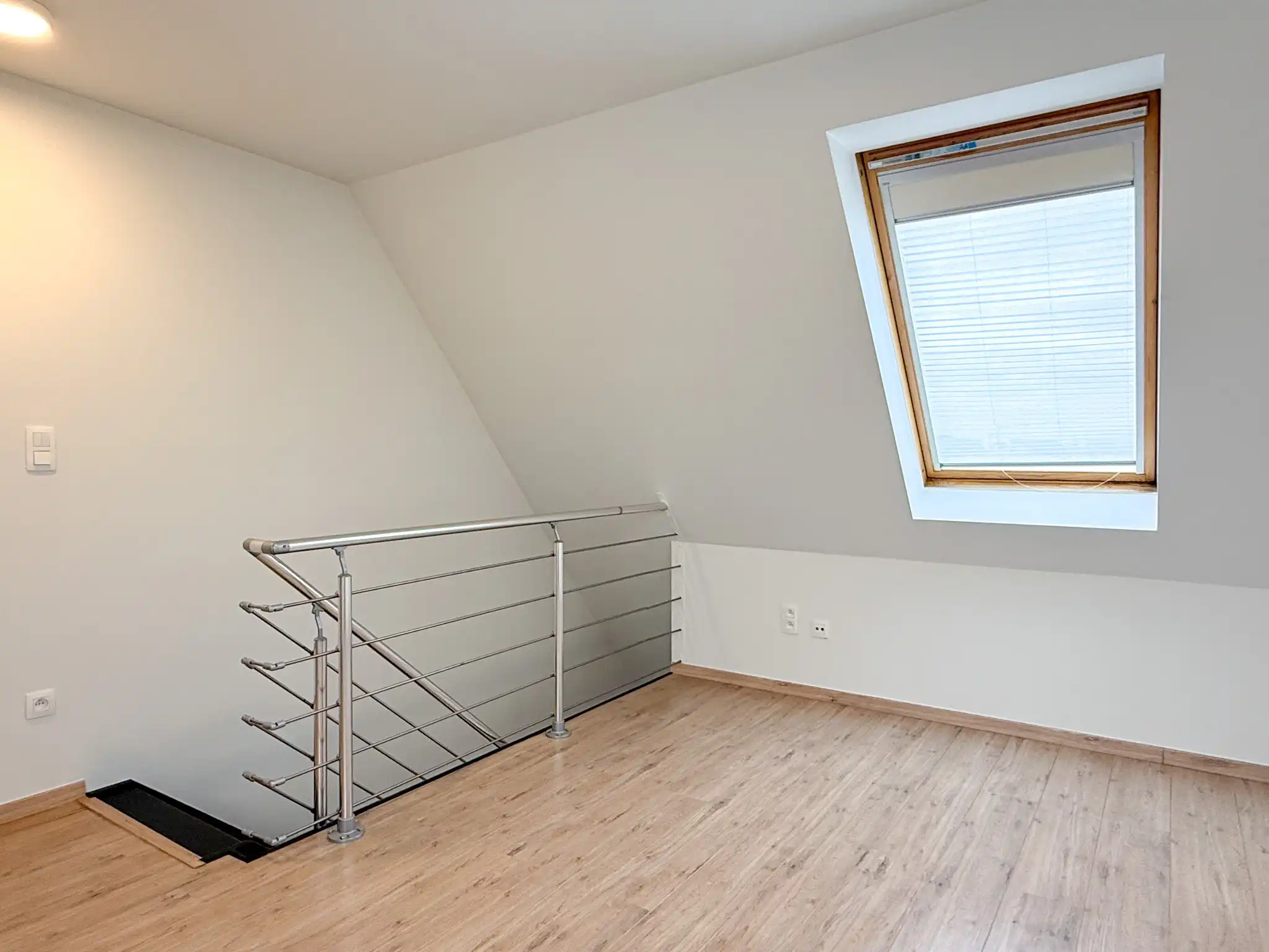 Modern triplex appartement in centrum van Beveren foto 11