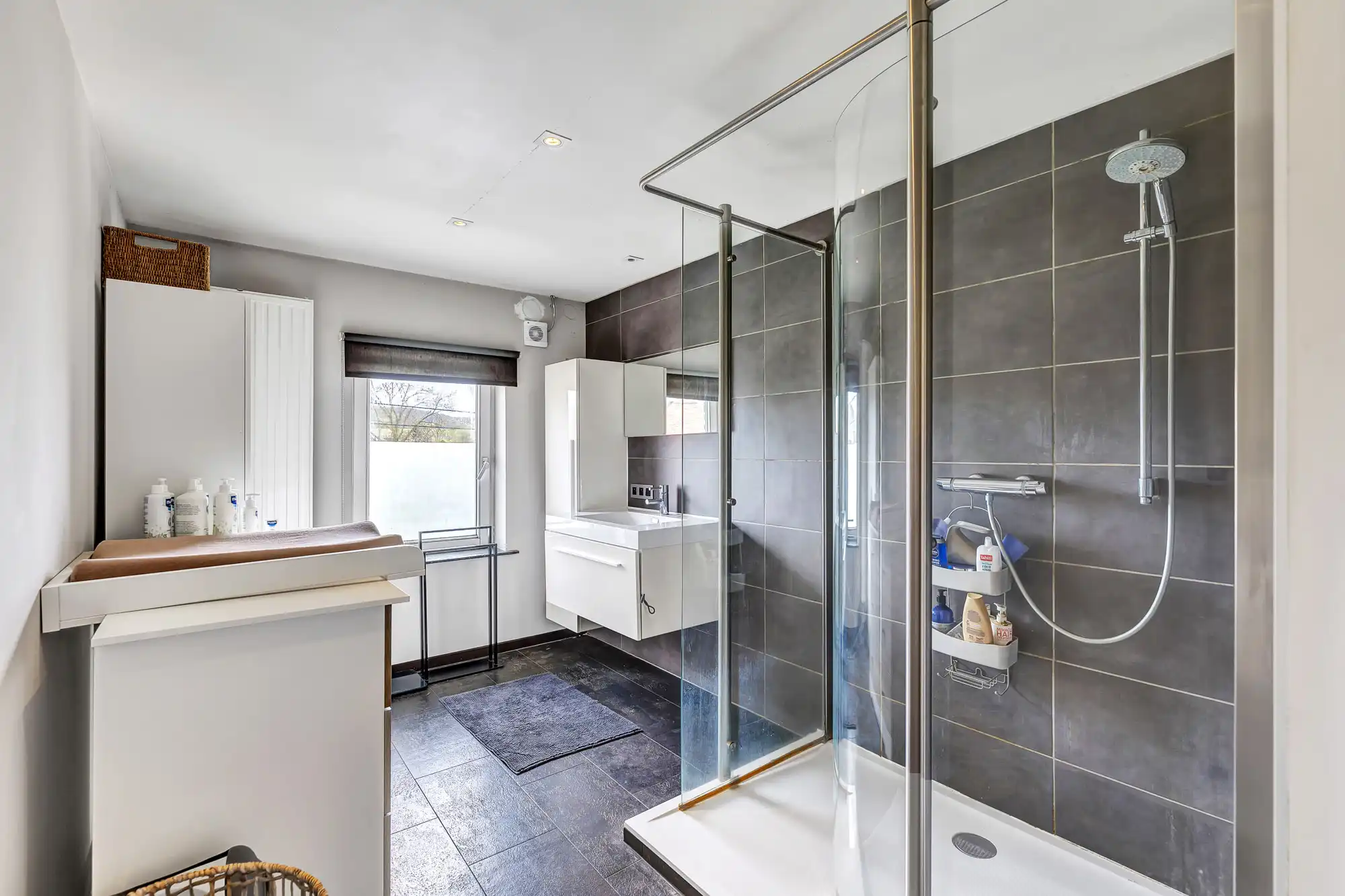 Instapklare en charmant gerenoveerde woning foto 11