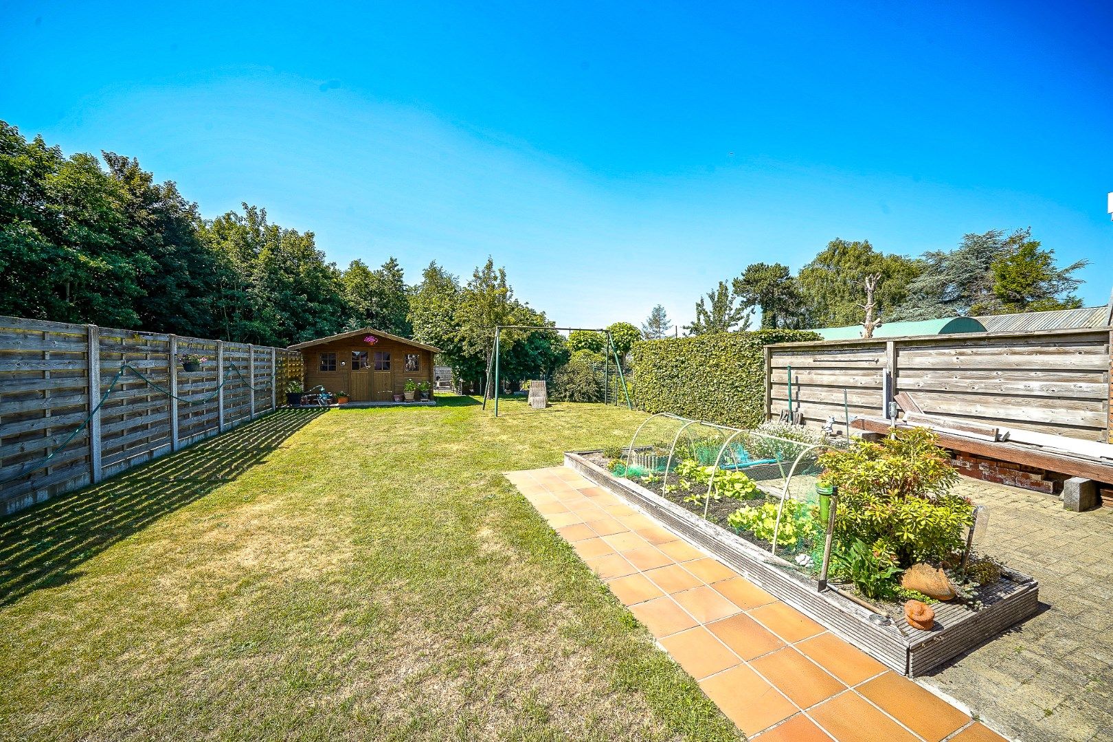 Instapklare gezinswoning met tuin en zonnepanelen nabij Ettelgem foto 4