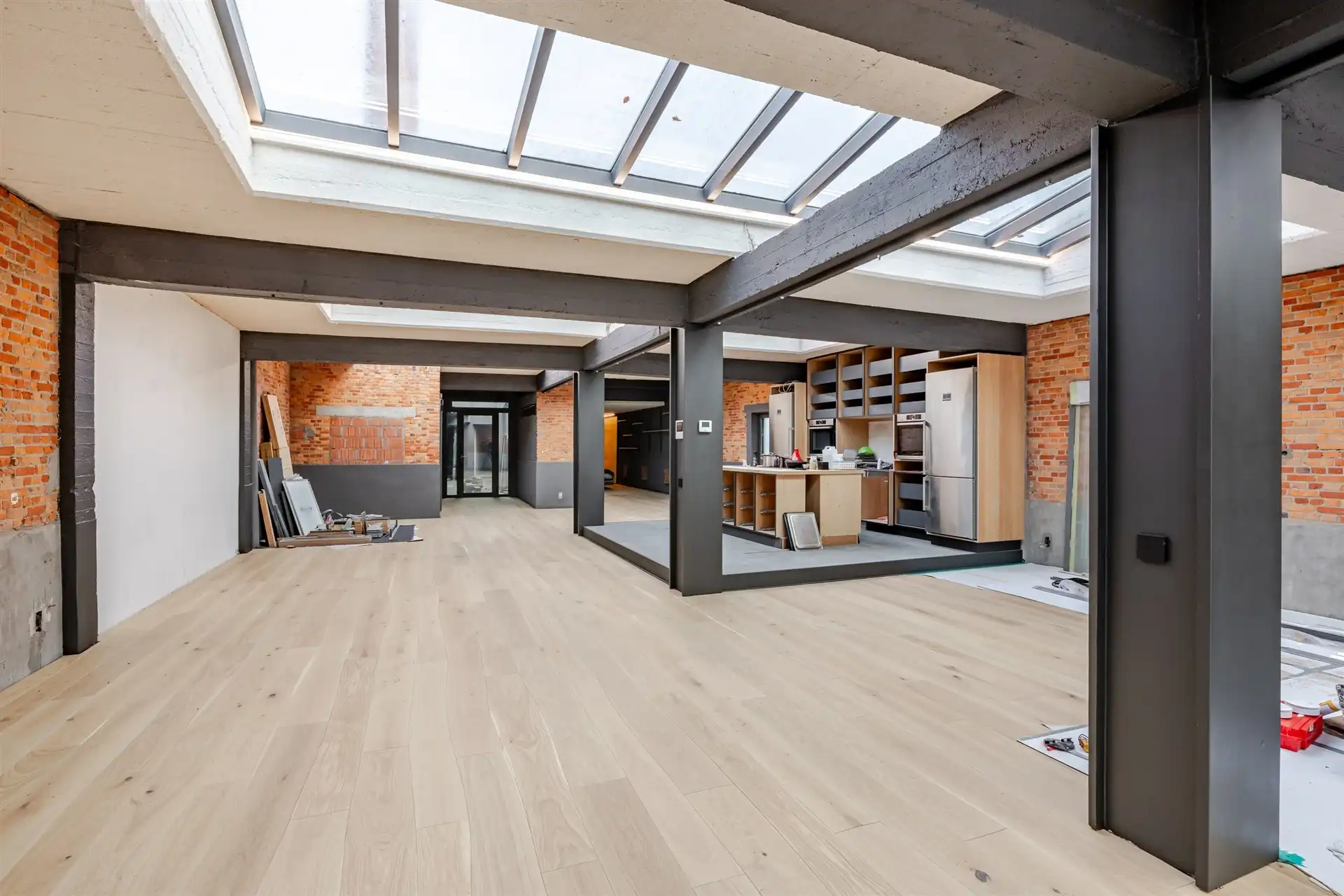 Unieke loft (290m²) met atelier, studio, tuin én magazijn (200m²) foto 11