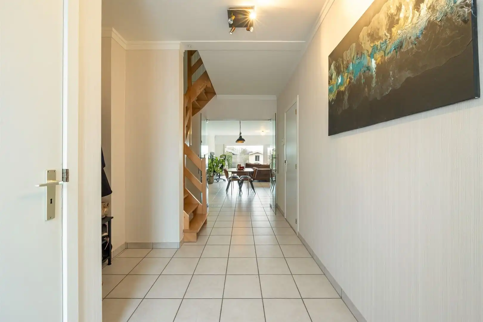 Gezellige woning met garage en vrij zicht achteraan foto 2