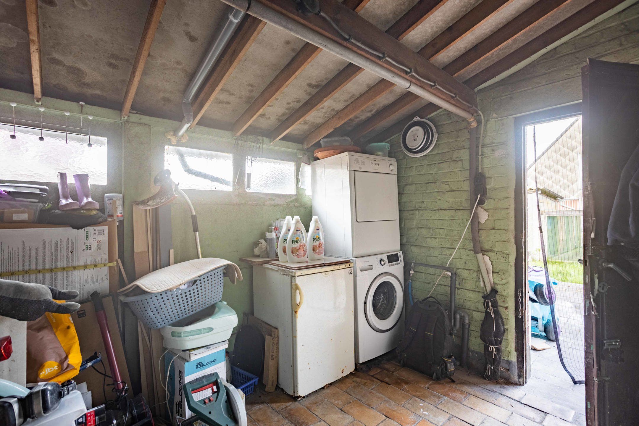 Goed gelegen 3-gevel woning met garage. foto 13