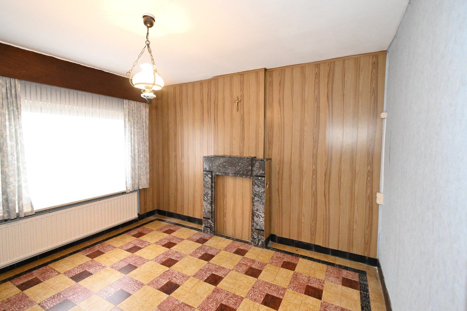 Alleenstaande woning met garage en tuin foto 8