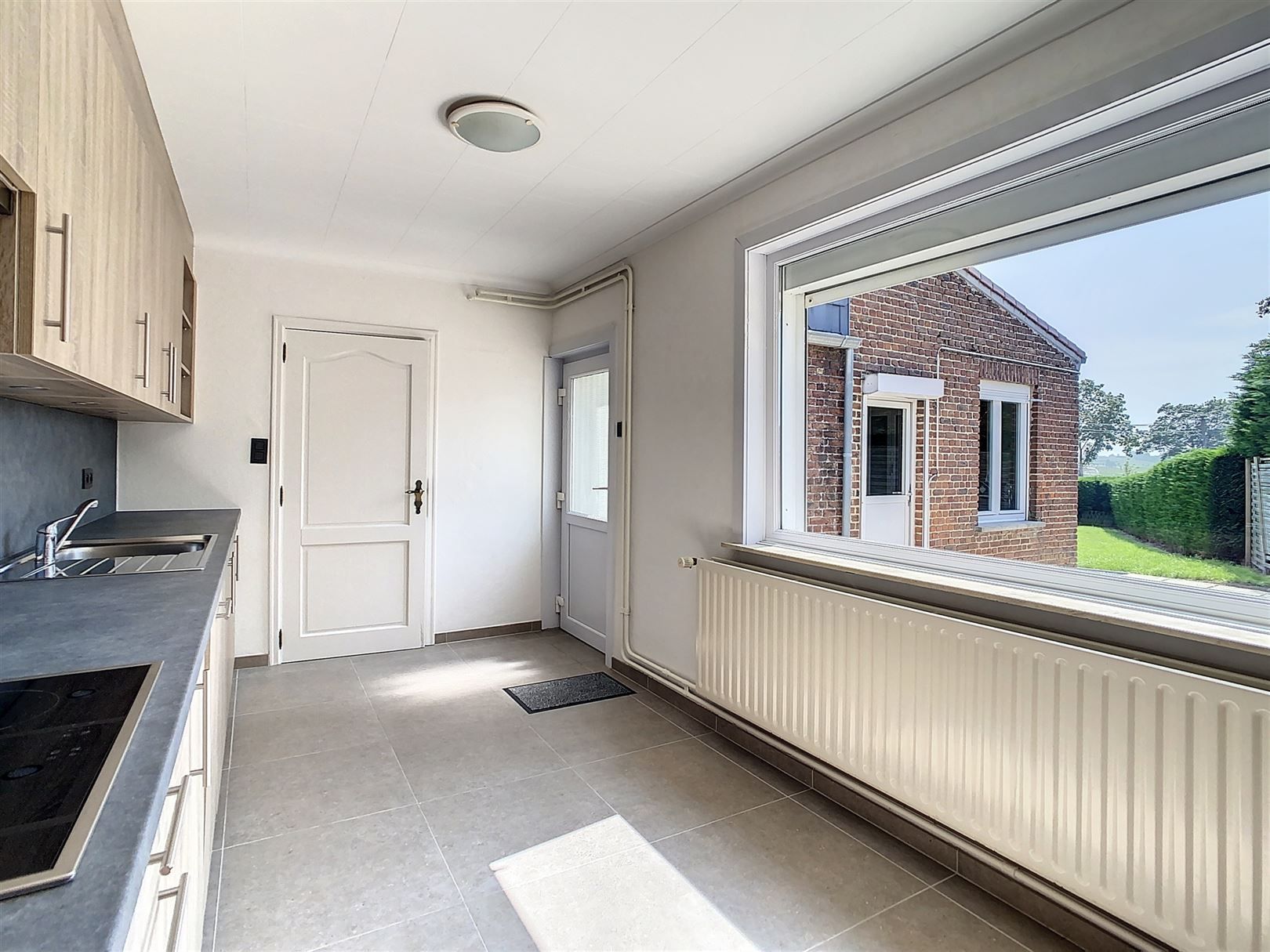 Instapklare woning, 2 slpks, tuin en garage foto 13