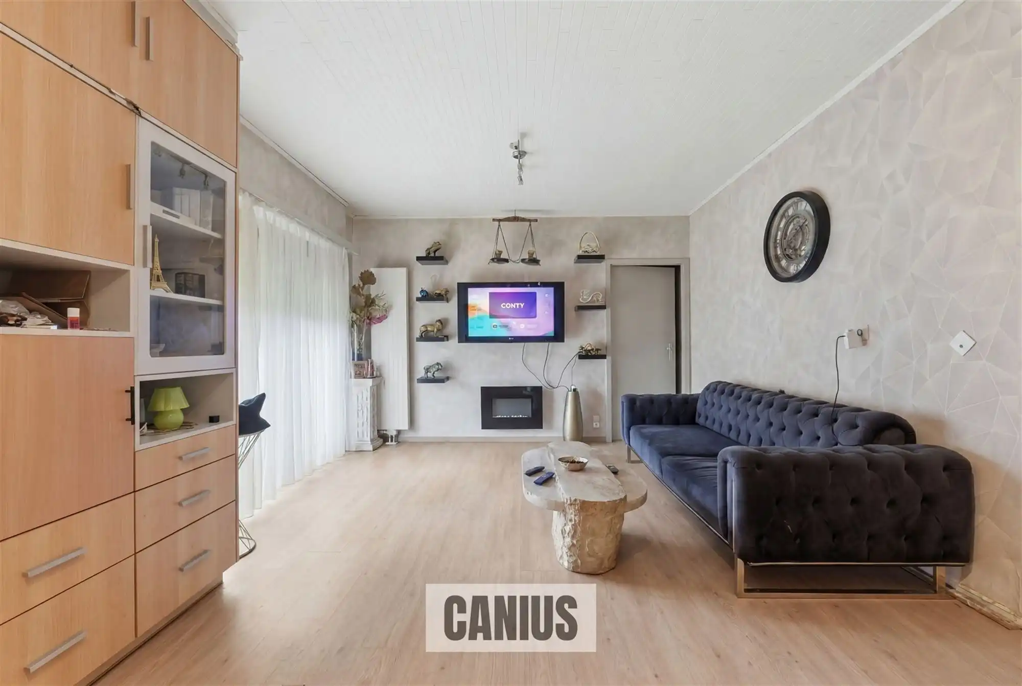 HALFOPEN GELIJKVLOERSE WONING MET DRIE SLAAPKAMERS foto 10