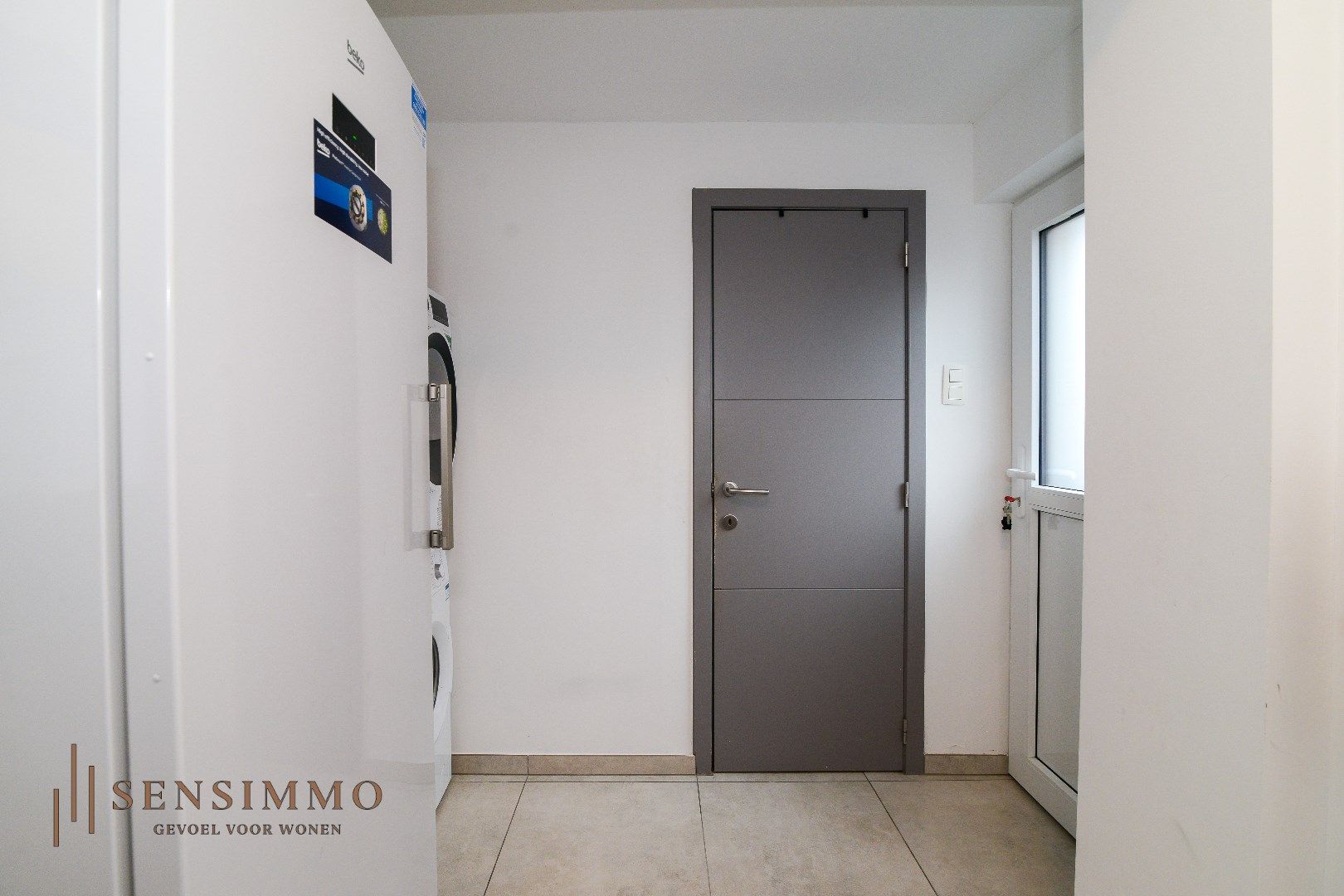 Gerenoveerde halfopen woning met 3 slaapkamers in Genk foto 10