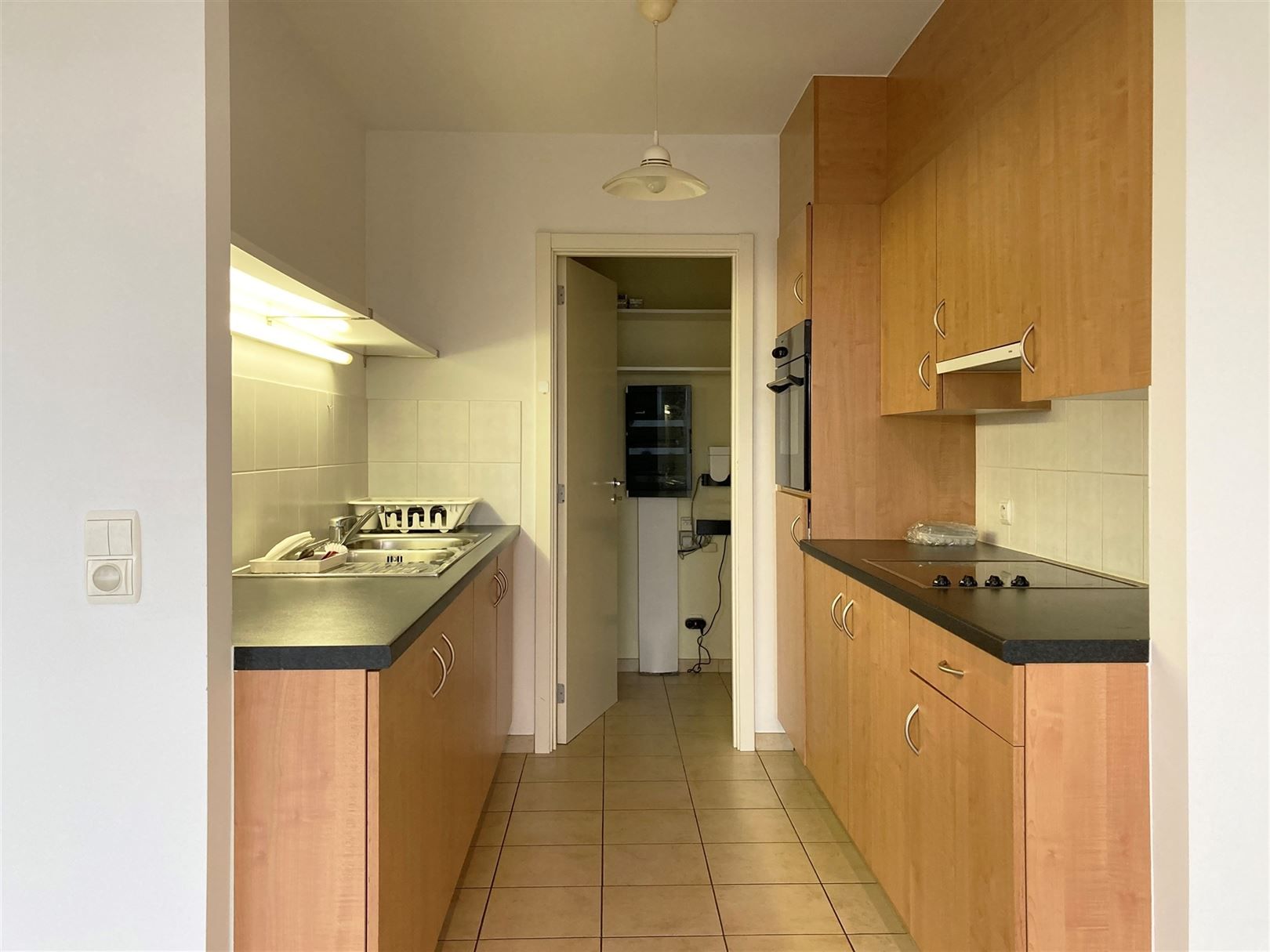 Gunstig gelegen appartement te huur foto 6