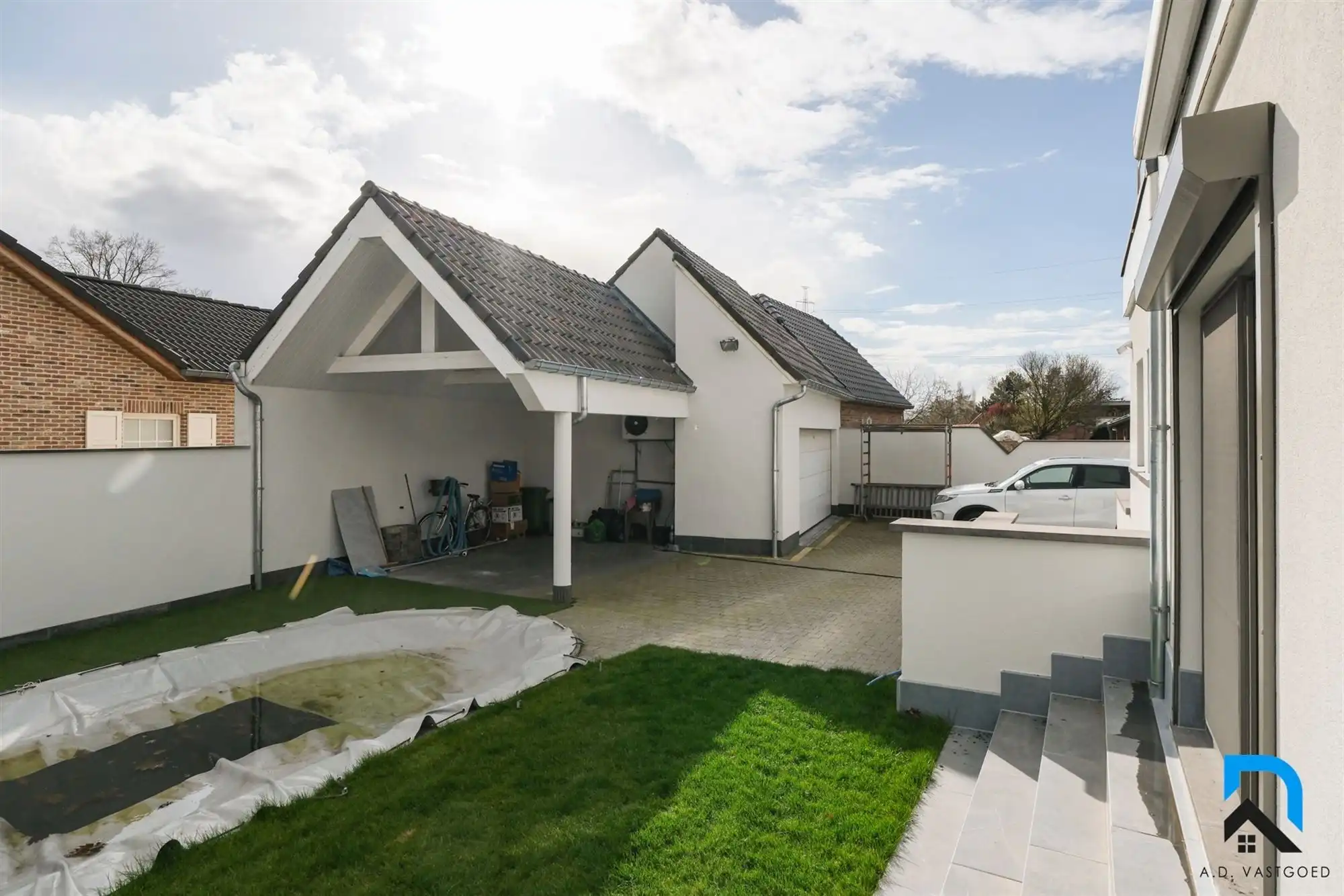 Gerenoveerde kangoeroewoning in Maaseik foto 30