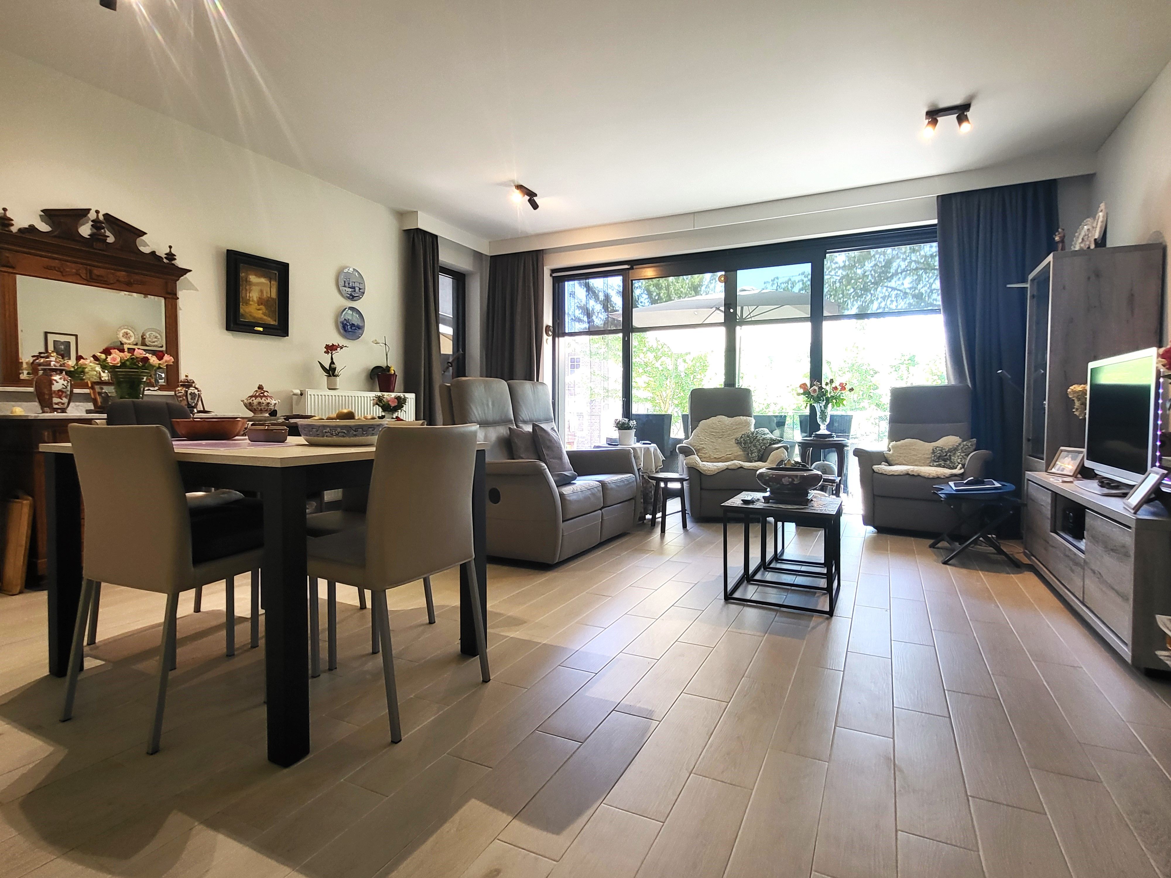 Prachtige assistentiewoning van 70m² met zonnig terras en gemeenschappelijke tuin, veel lichtinval! Ideale investering, verhuurd aan 26,21€/ dag.  foto 8