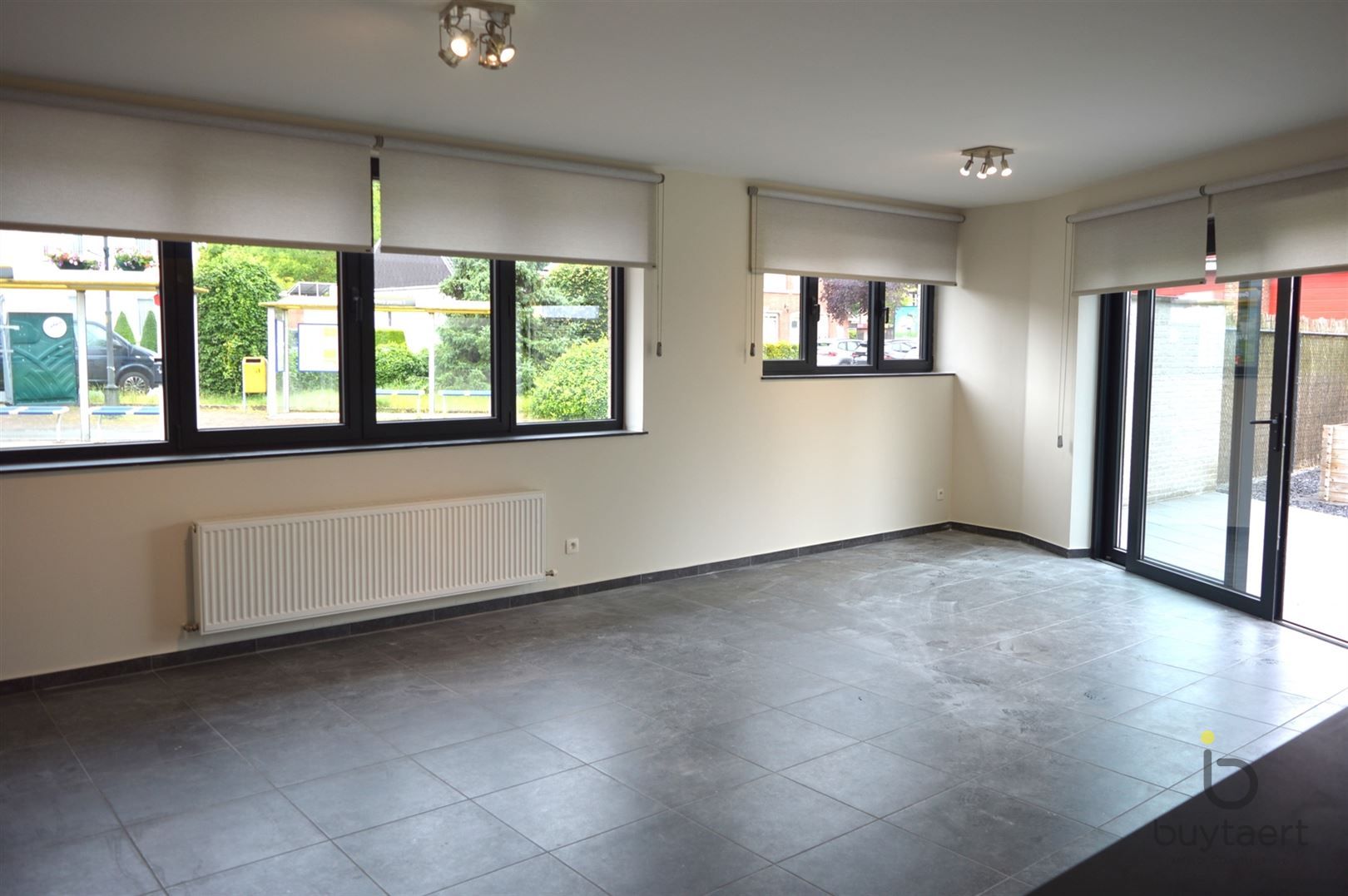 Gelijkvloers appartement met tuin te Zandhoven! foto 3