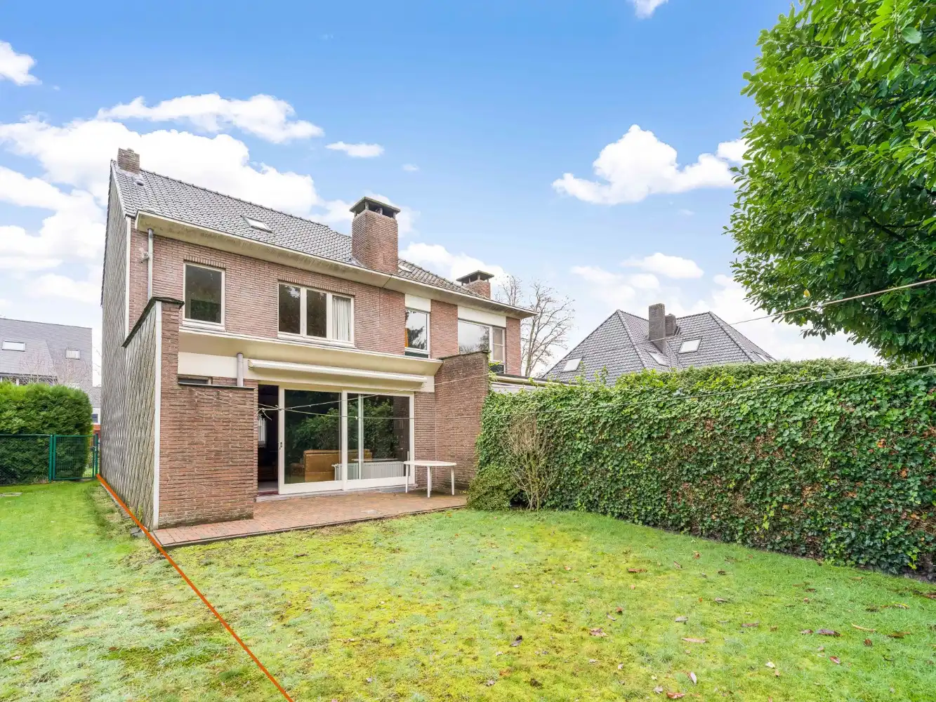 Licht op te frissen woning met 3 slpk. en tuin foto 21