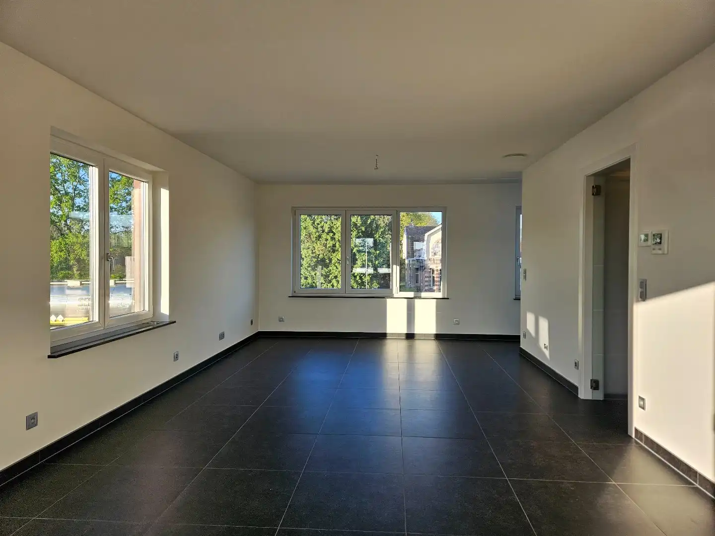 Duplexappartement met 2 slaapkamers en ruim terras in Geel-Punt! foto 4