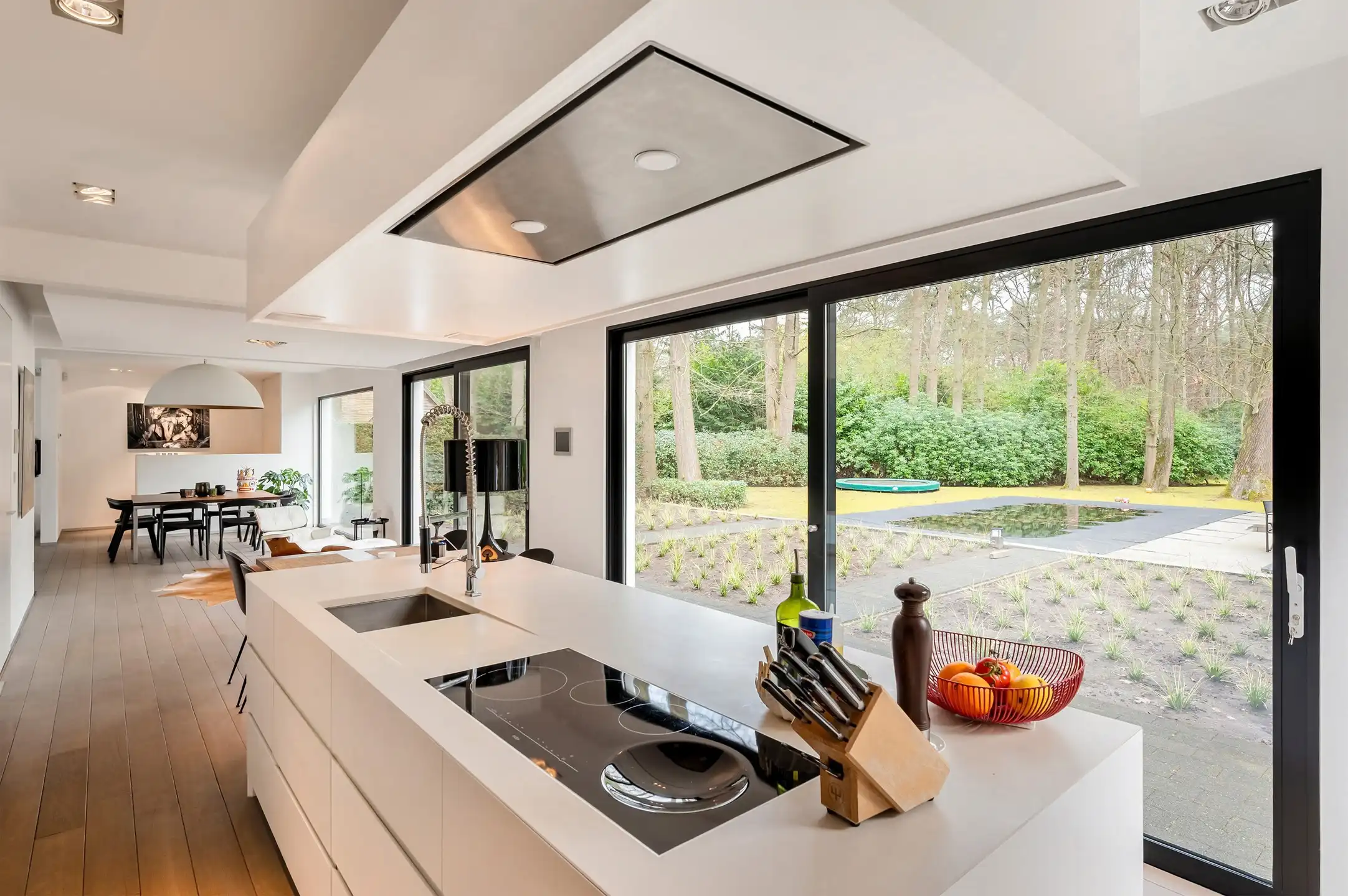 Moderne en instapklare villa op een rustige toplocatie in Heide foto 6