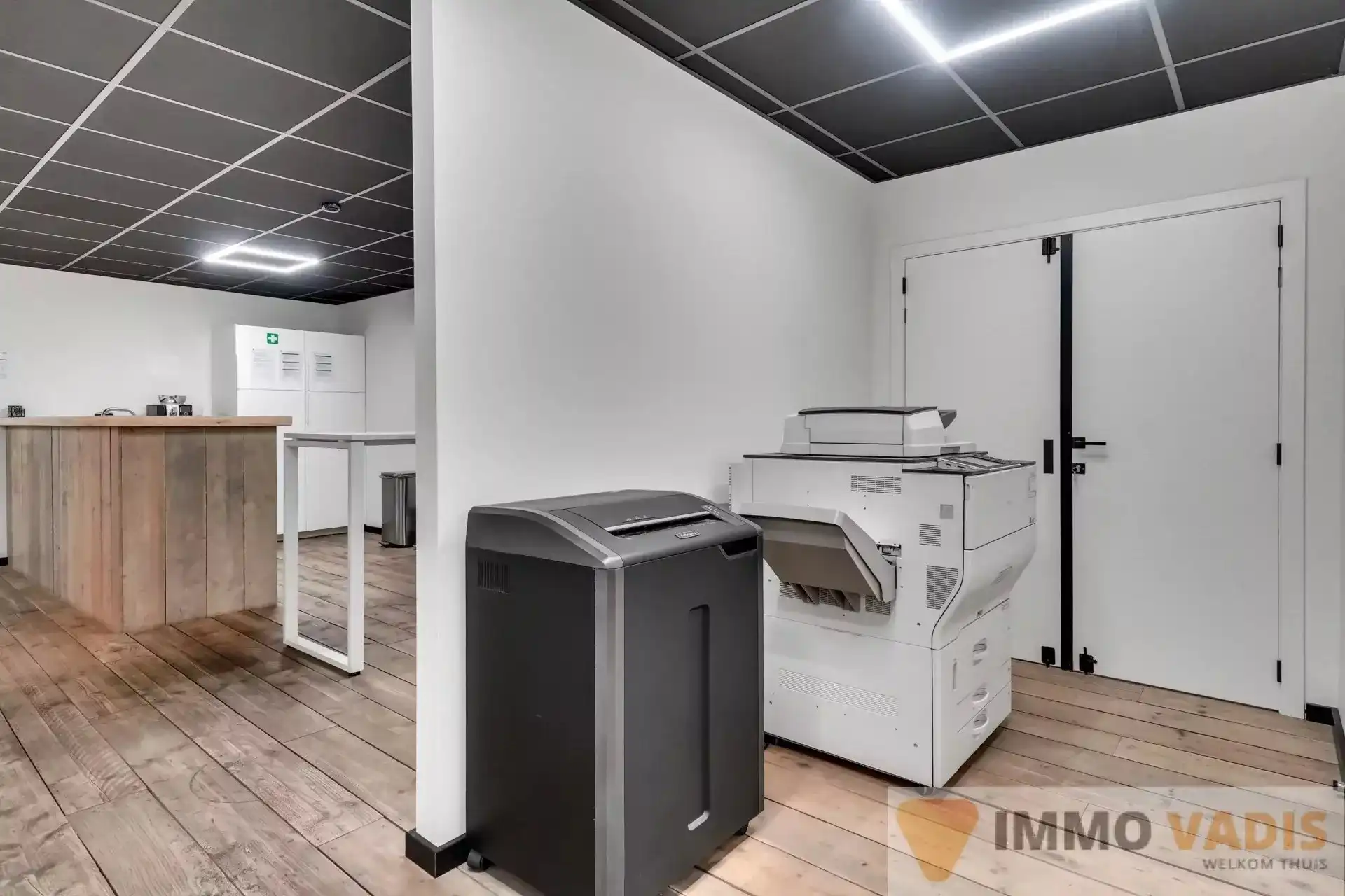 Industrieel gebouw op strategische locatie foto 20