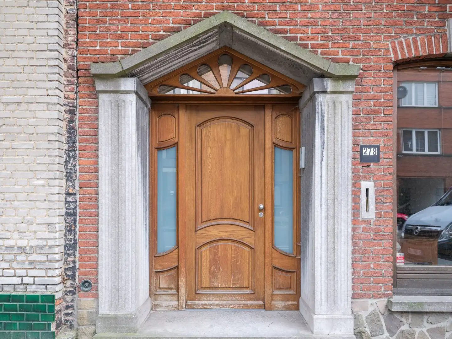 Gezinsvriendelijk duplex appartement met tuin foto 14