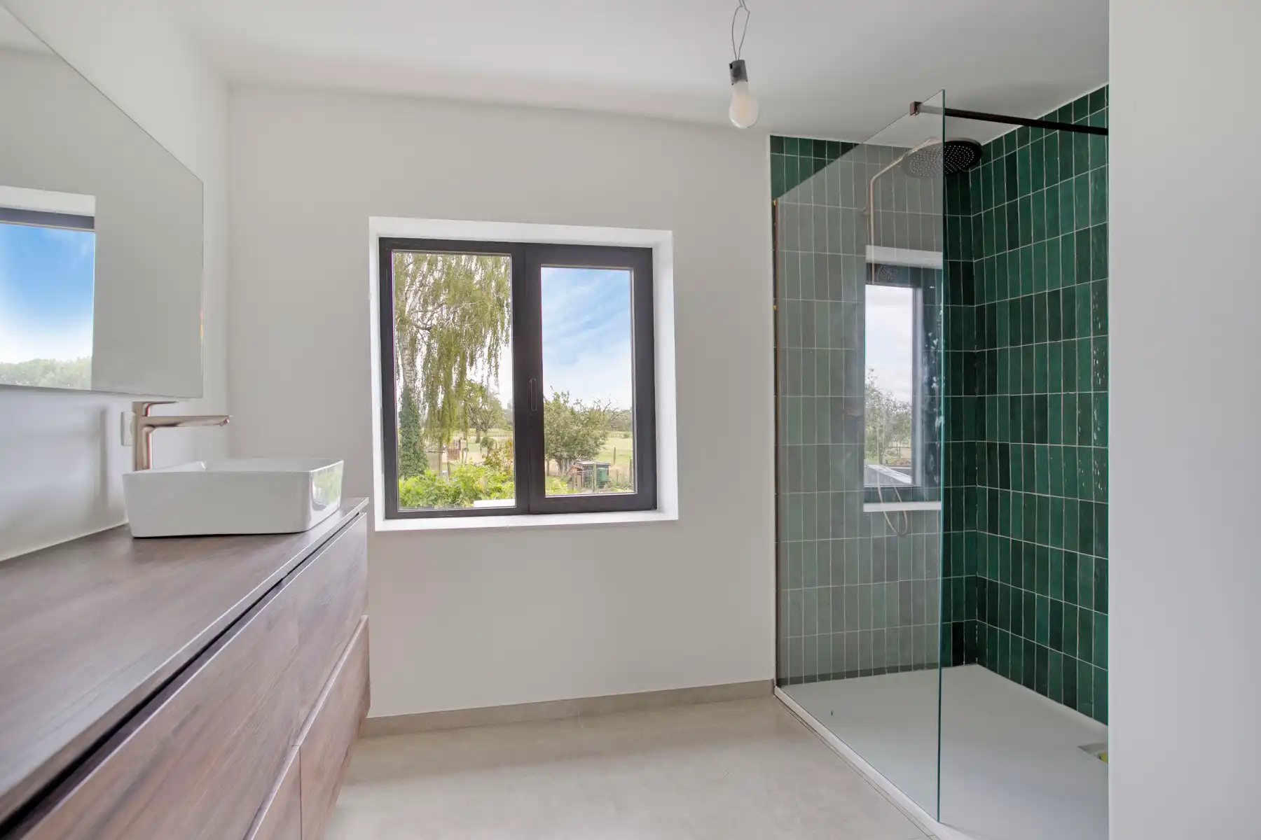 Gerenoveerde woning met 5 slaapkamers en bijbouw foto 10