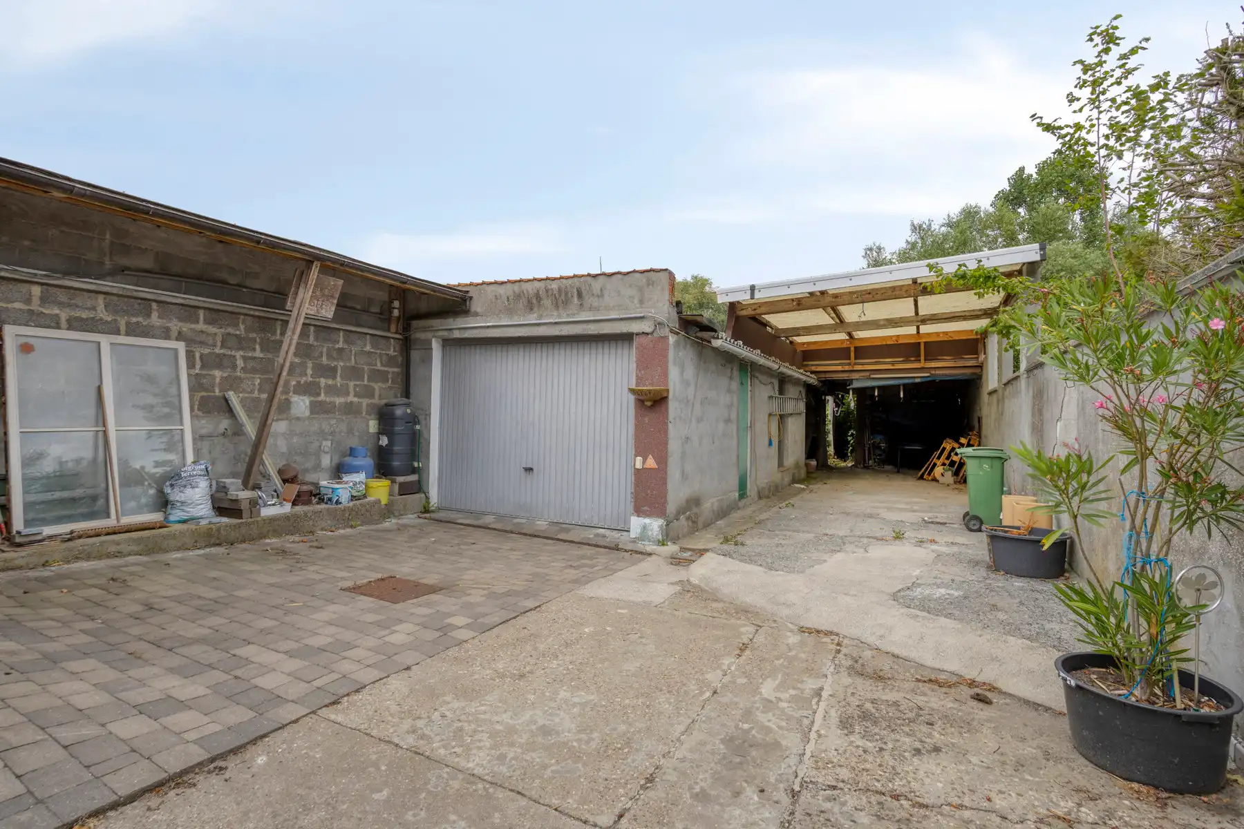 Te renoveren karaktervolle woning met tal van mogelijkheden foto 15