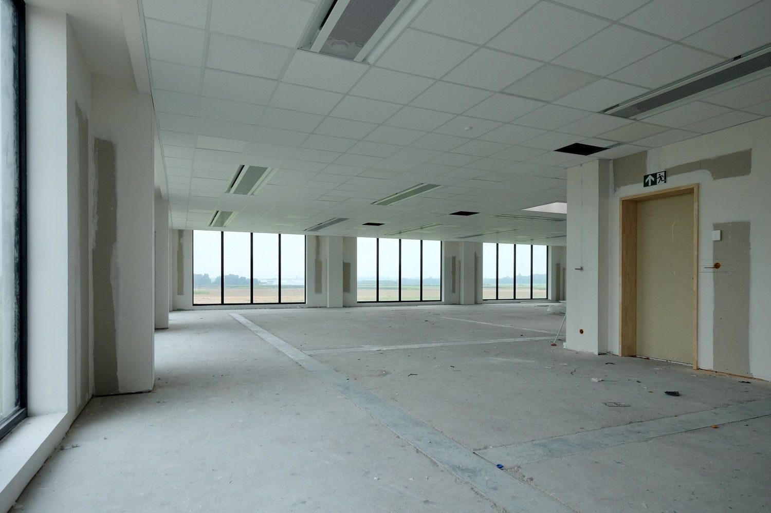 TE HUUR: Nieuwbouw kantoorruimte van 370 m2 foto 8