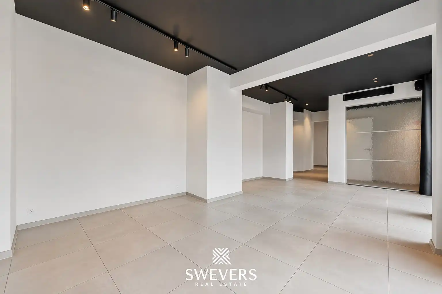 Veelzijdig handelspand met ruim duplex appartement: wonen, ondernemen én investeren onder één dak in centrum Alken foto 14