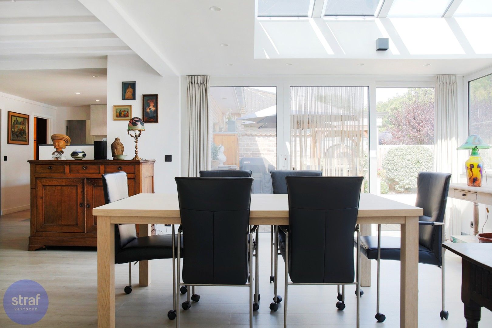 Luxe woning met privézwembad, zonnepanelen en thuisbatterij op de grens met Sint Antonius foto 10