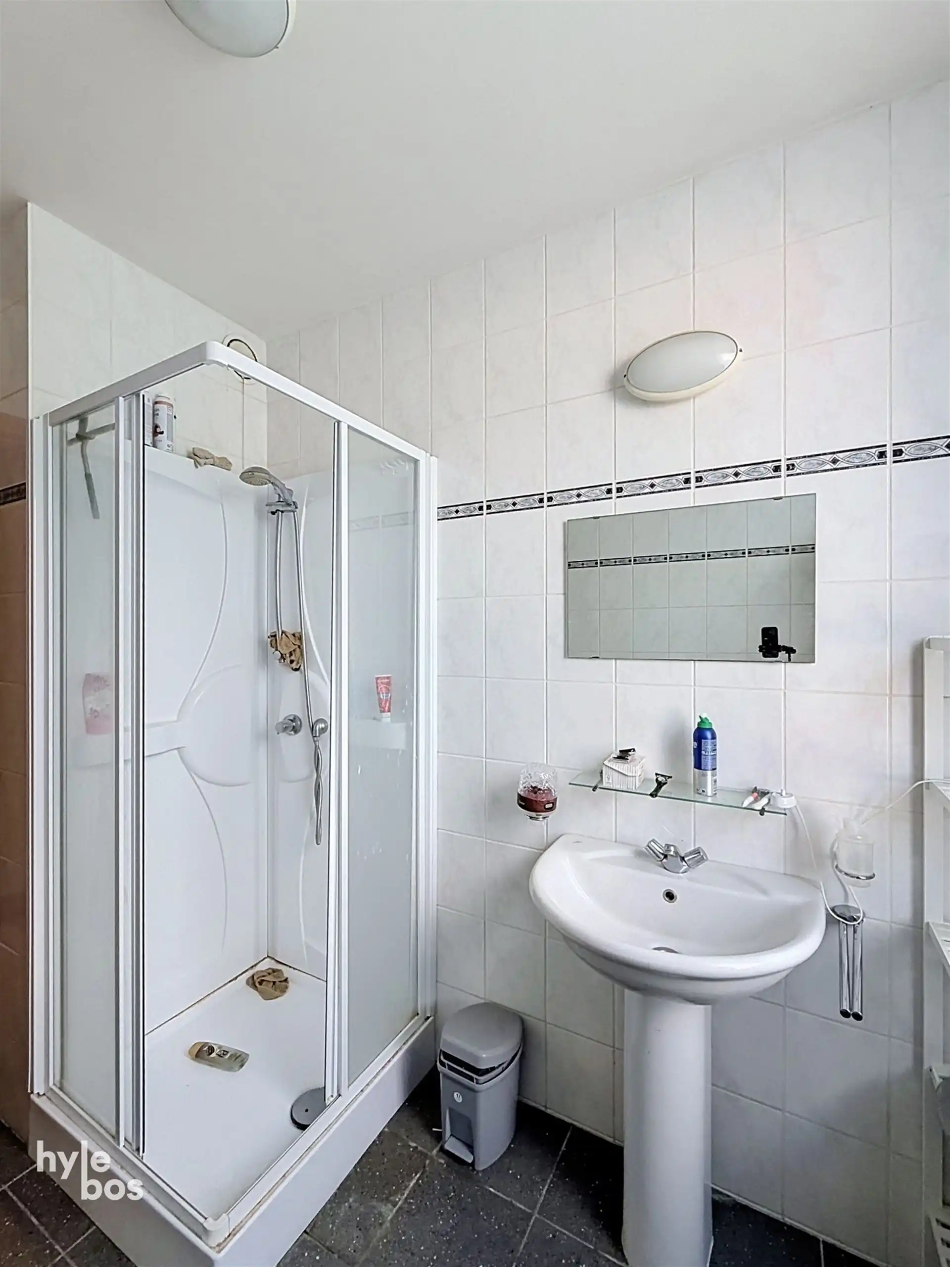 Gelijkvloers appartement met één slaapkamer en garage foto 9