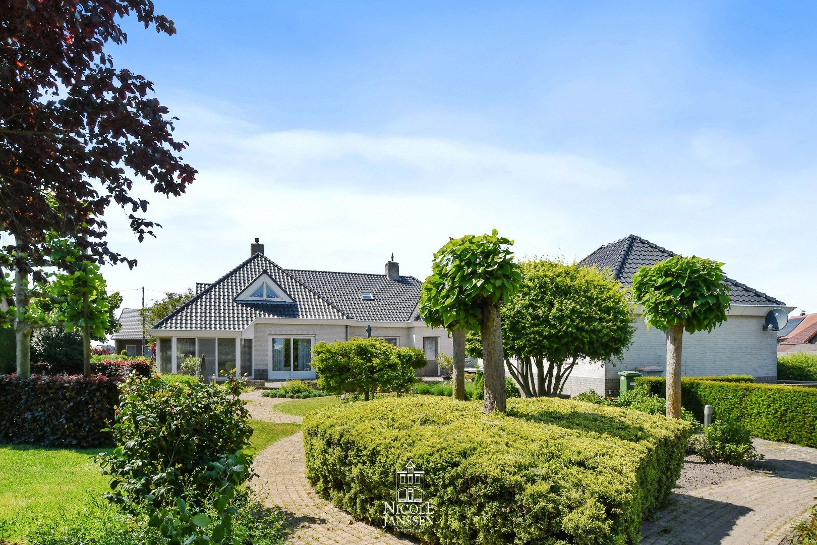 Stijlvolle villa met 4 slaapkamers, 2 badkamers en een prachtige tuin foto 42