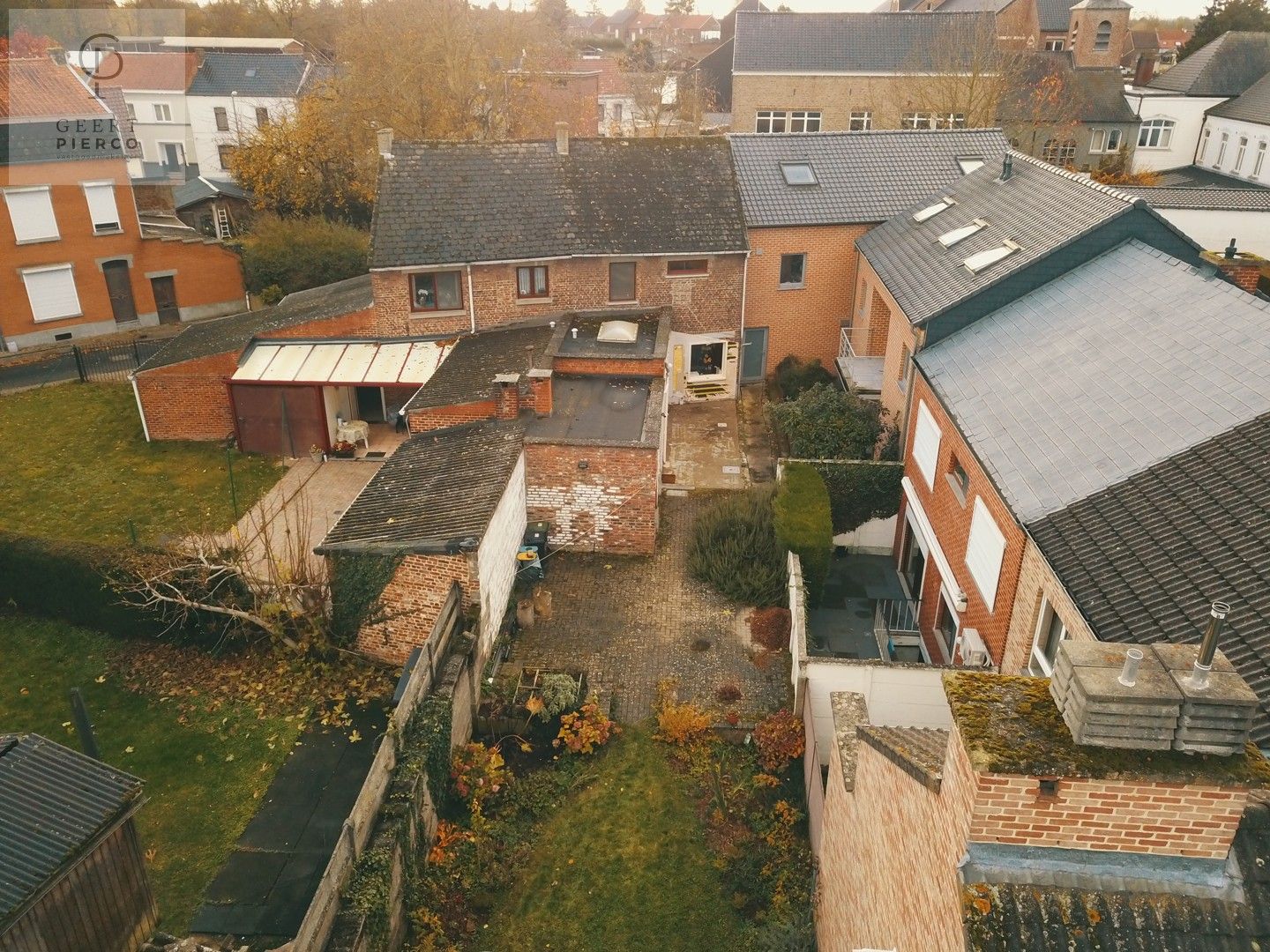 Gezellige rijwoning in het hartje van Landen foto 31