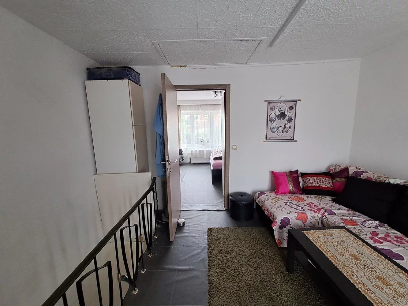 Rijwoning aan de stadsrand foto 15