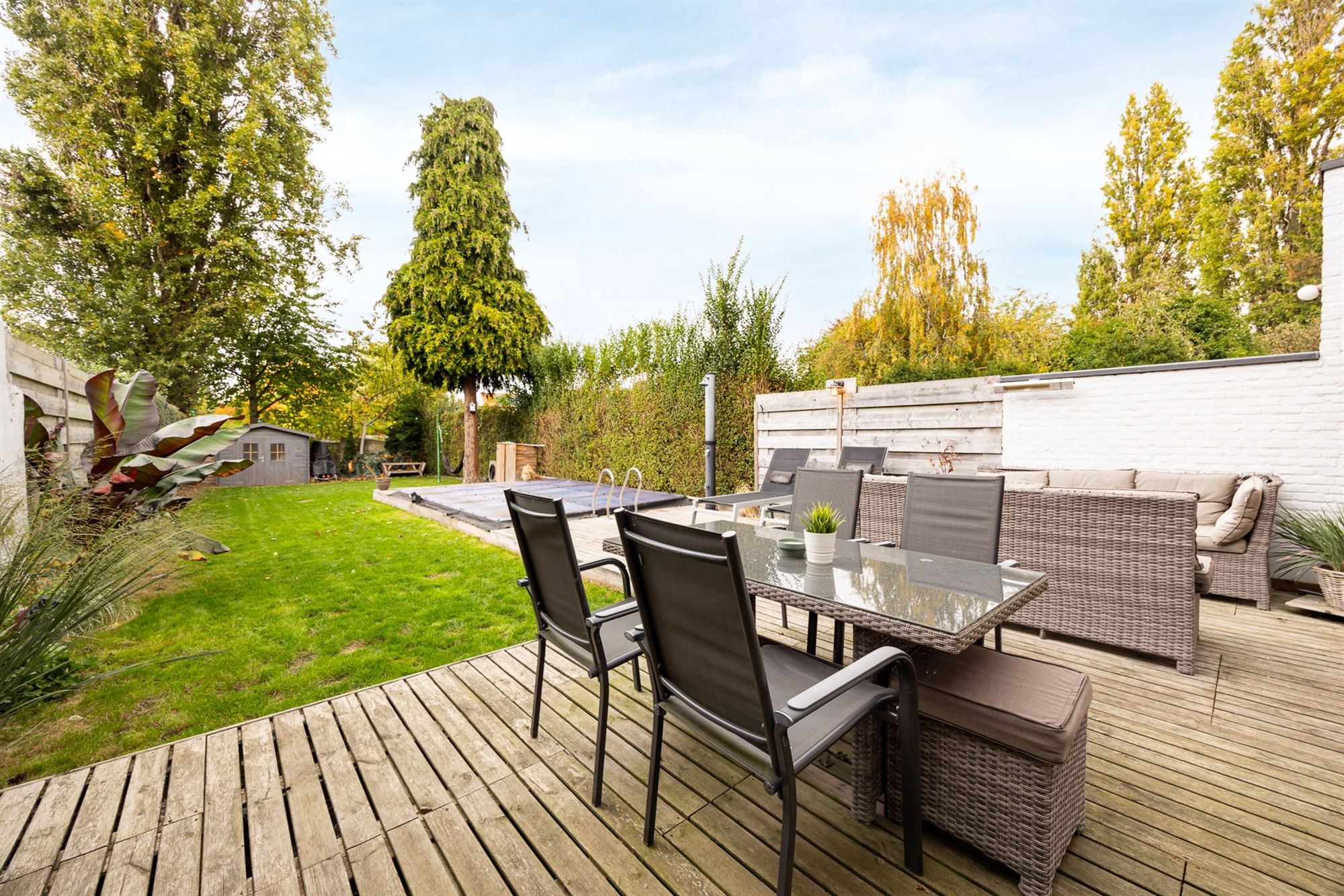 Instapklare, energiezuinige woning met ruime tuin en zwembad foto 7