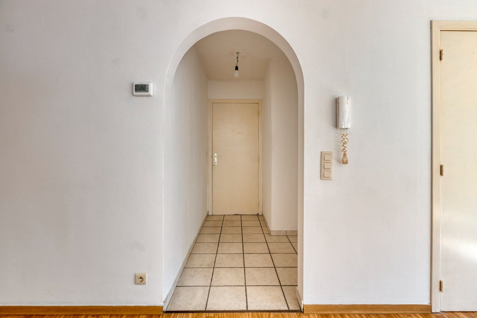 Appartement met 2 slaapkamers en garage nabij het centrum van Mol ! foto 3