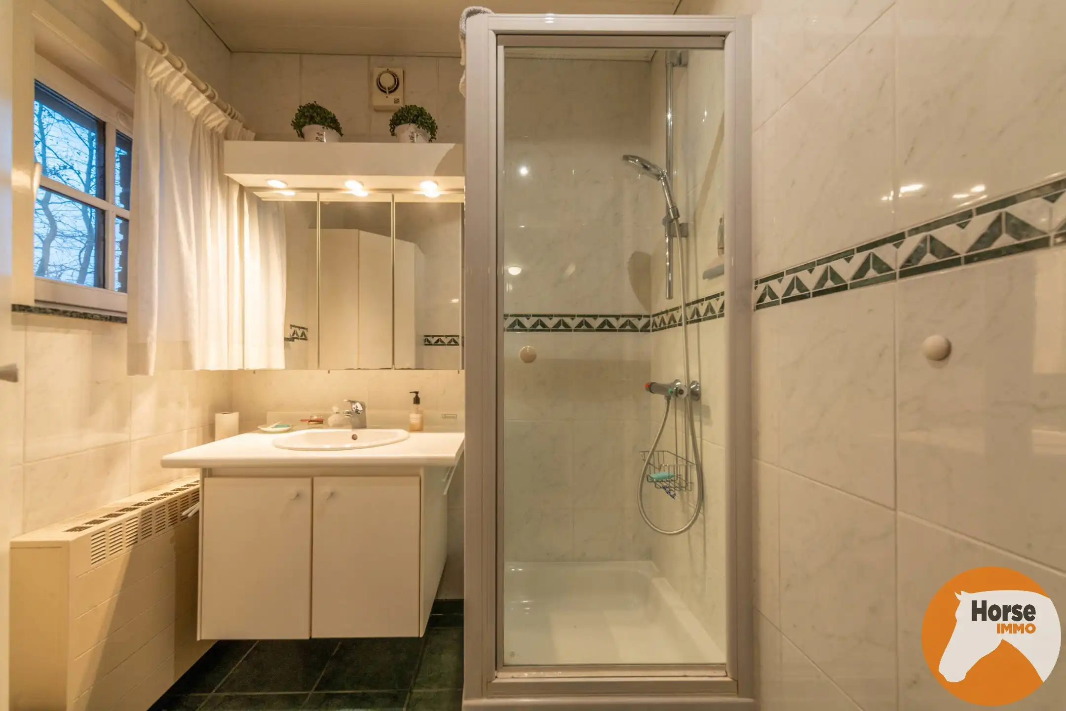 SCHELLE - Centraal gelegen ruime woning met loods  foto 16