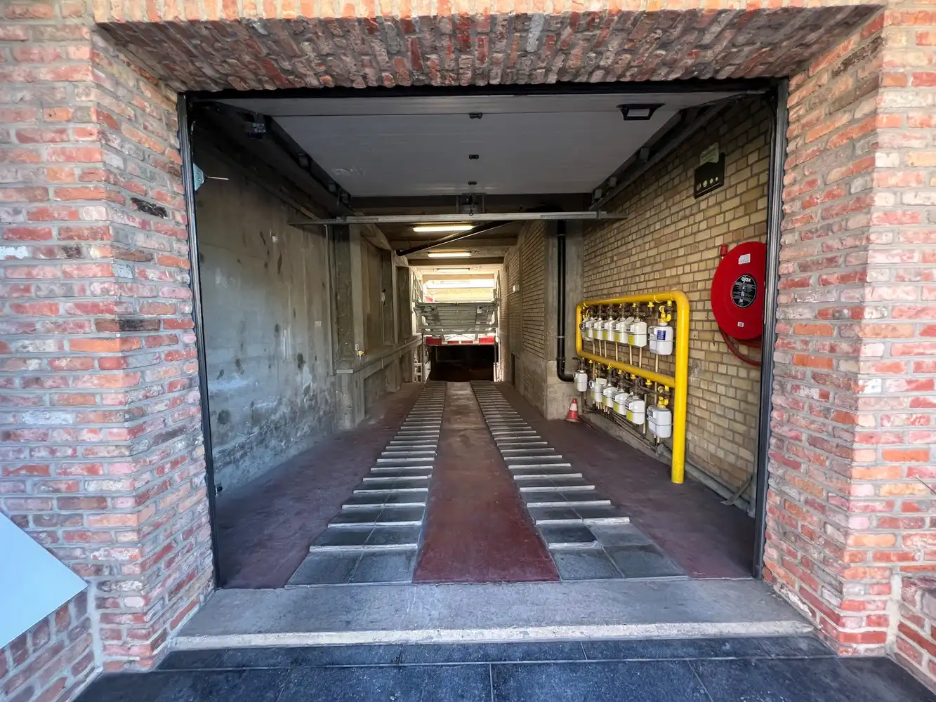 Tandem parkeerplaats in het centrum van Knokke foto 3