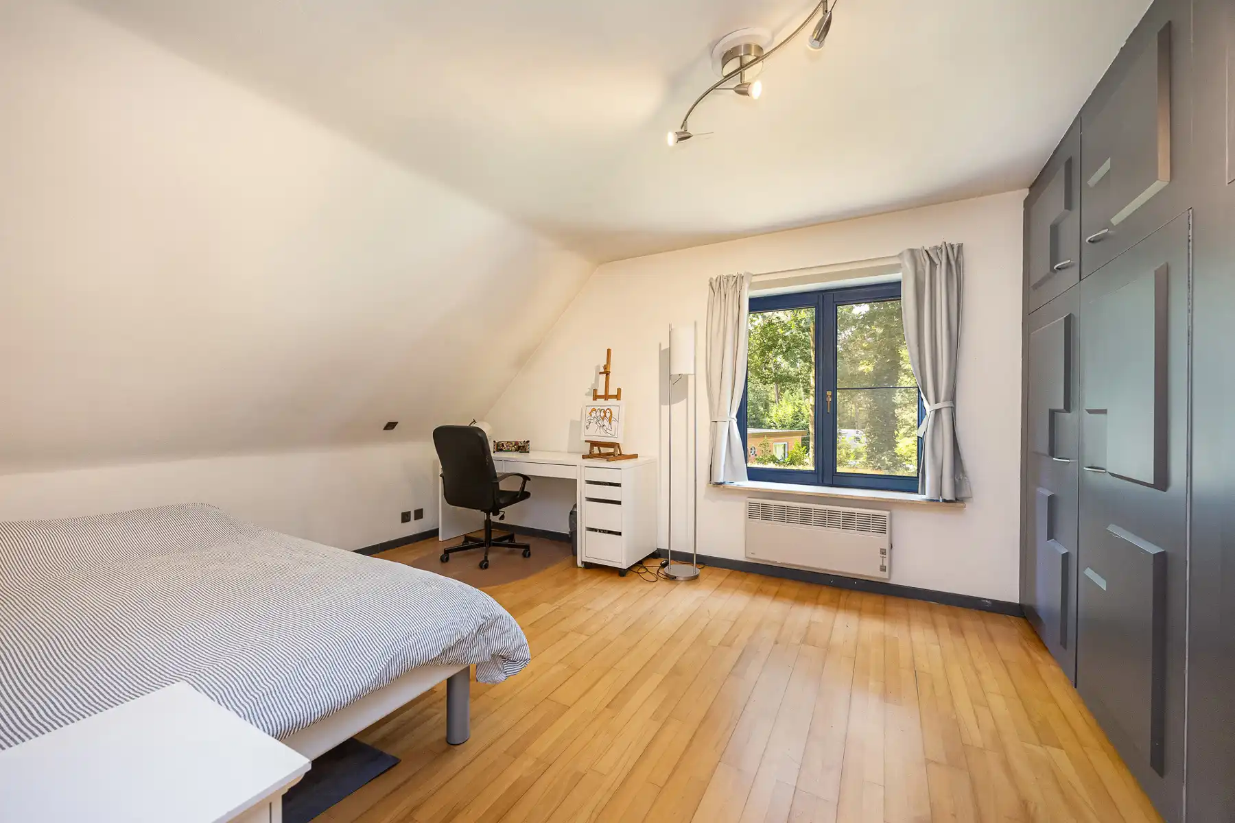 Ruime villa op 2.715 m² in een rustige en groene omgeving foto 19