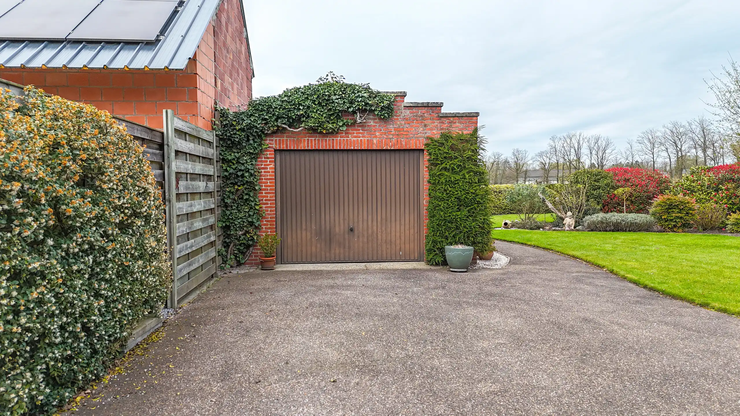 Rustig gelegen woning met riant perceel in Lummen! foto 39