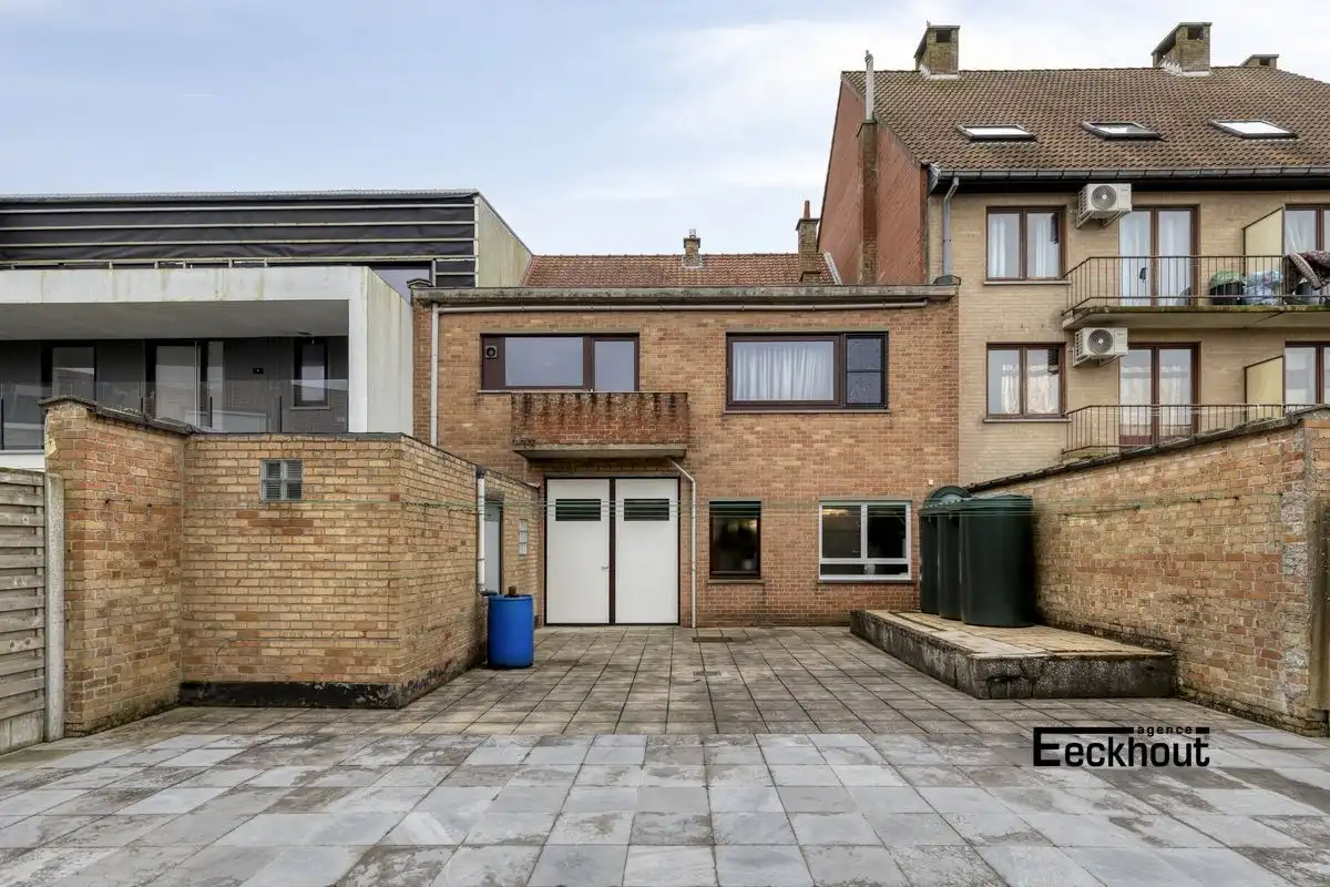 Zeer grote woning met atelier/opslagplaats en 2 aparte garageboxen! foto 19