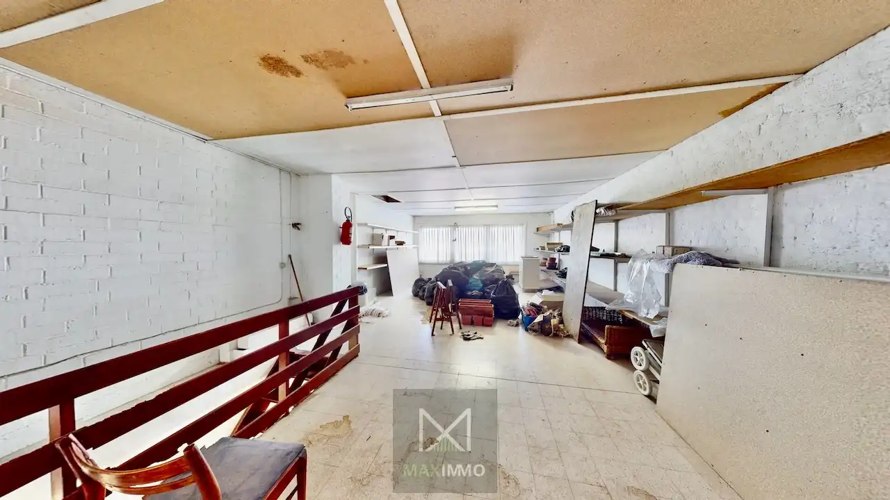 Instapklare gezinswoning met 3 slaapkamers, dubbele garage, ruim atelier en zonnige tuin in Rekkem foto 16