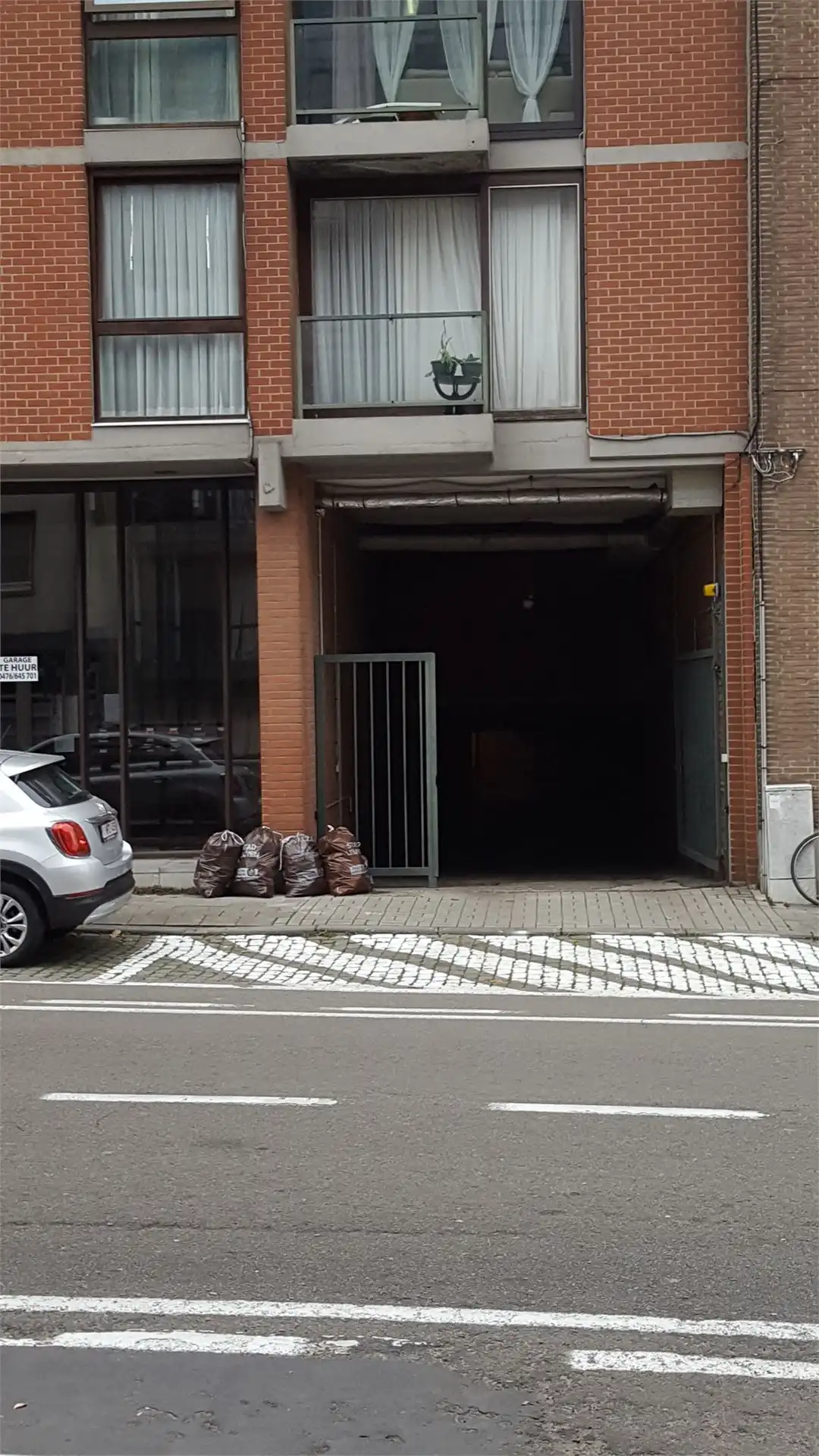 Garage te huur foto 3