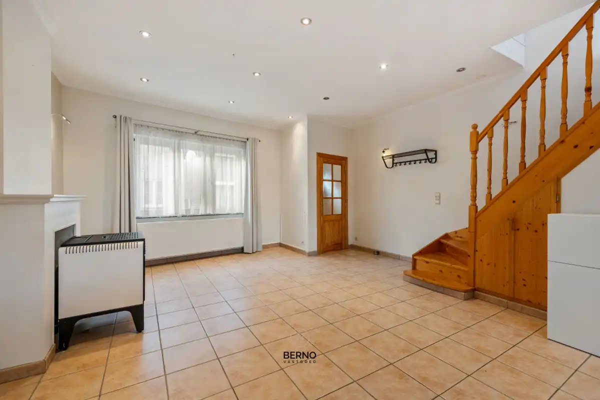 Charmante rijwoning dorpskern Denderbelle. foto 4