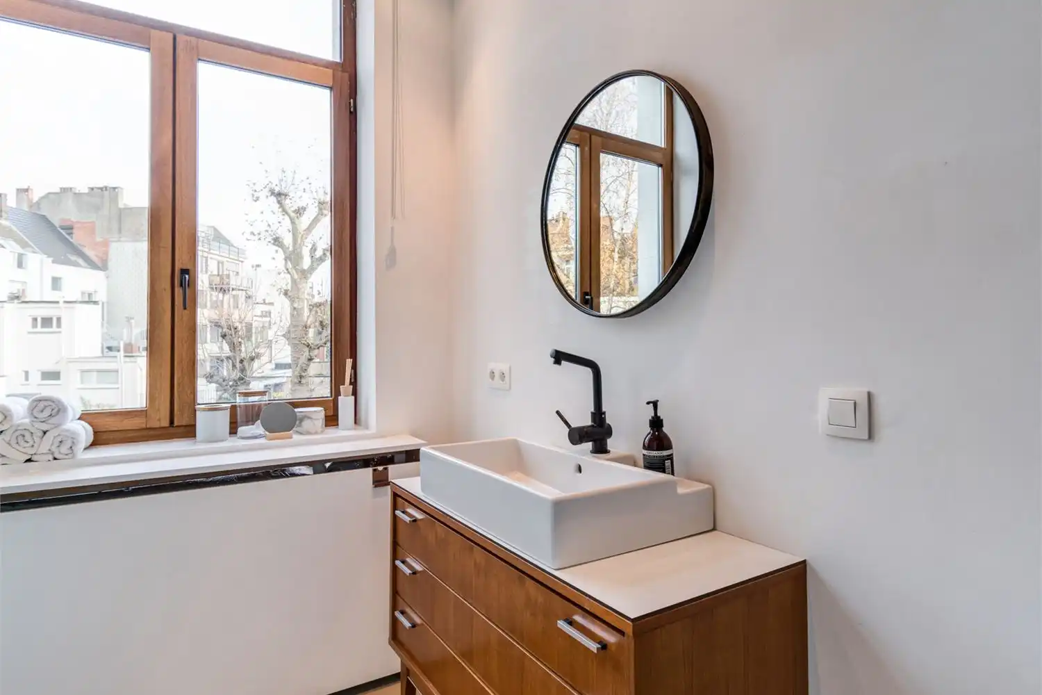 LICHTRIJK EN KARAKTERVOL APPARTEMENT MET ZONNEBALKON OP TOPLOCATIE AAN DE MARNIXPLAATS OP 'TZUID foto 22