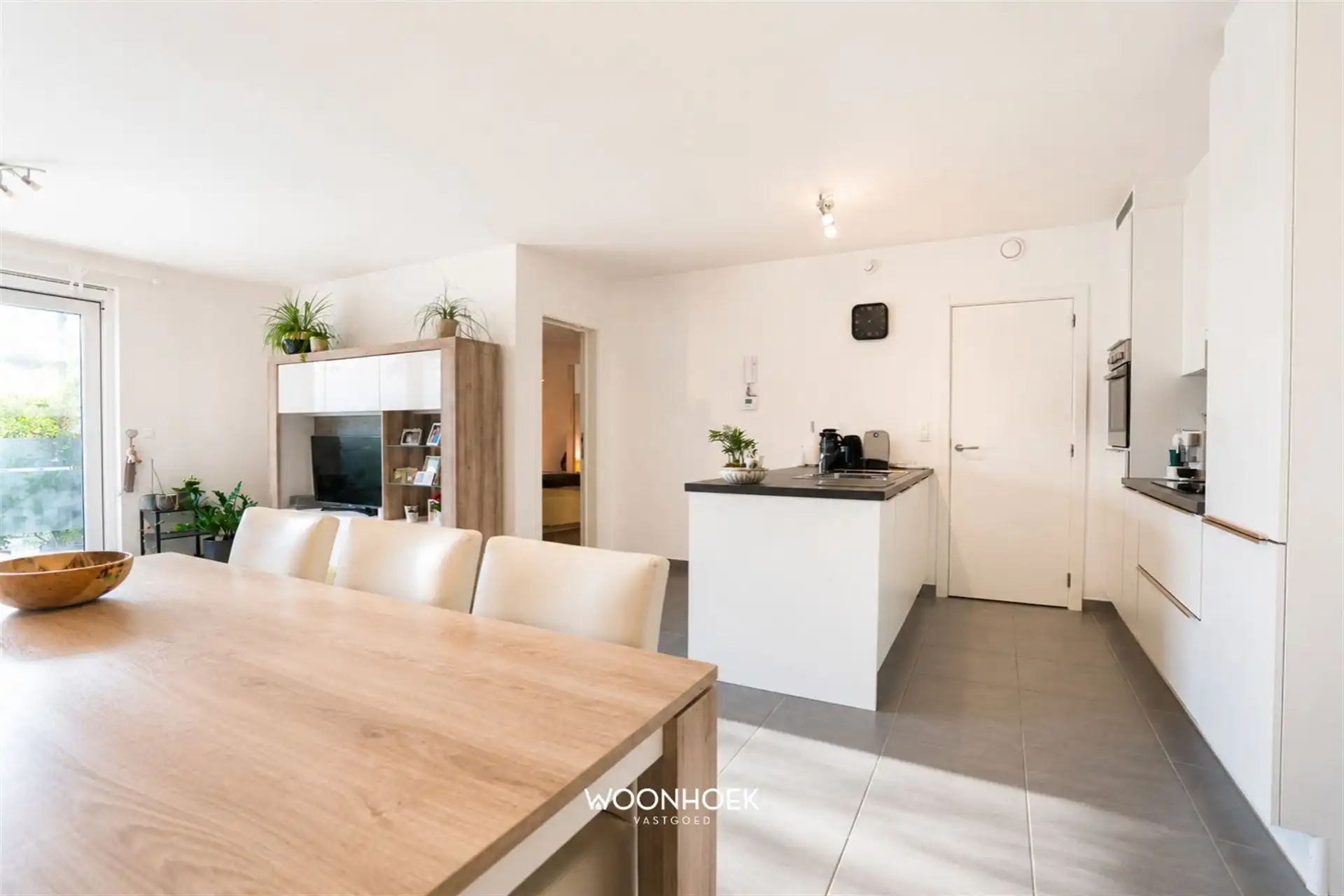 Lichtrijk, energiezuinig appartement met gezellig terras  foto 7