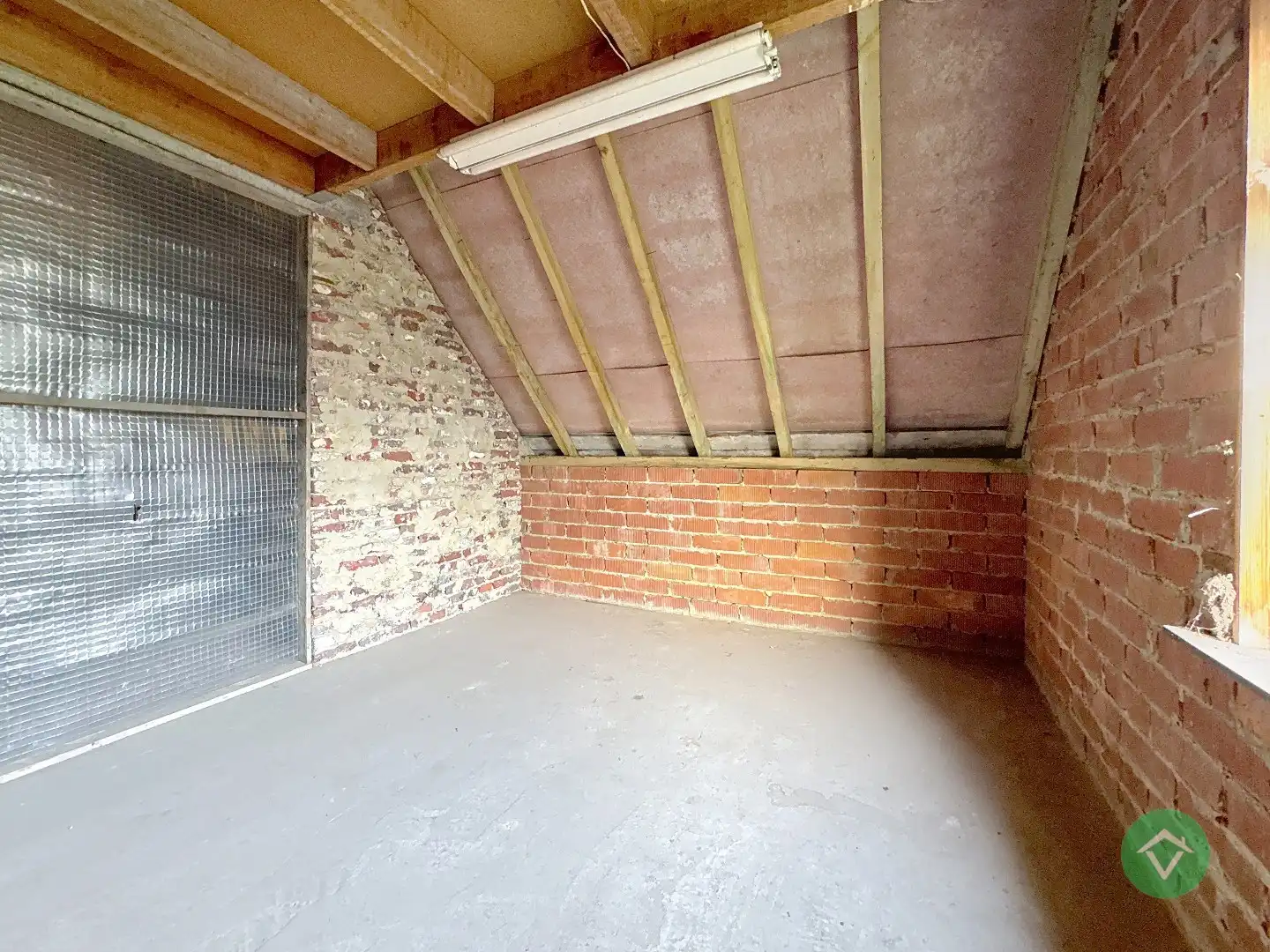 Alleenstaande woning met vergezichten te Zwevezele foto 25