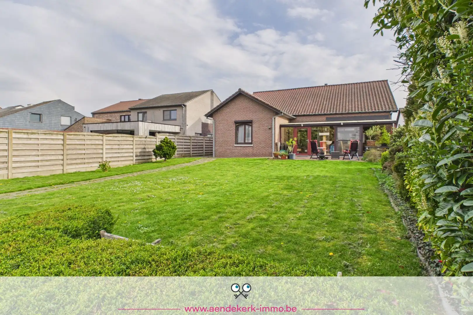 Vrijstaande woning op wandelafstand van het centrum van Maaseik foto 23