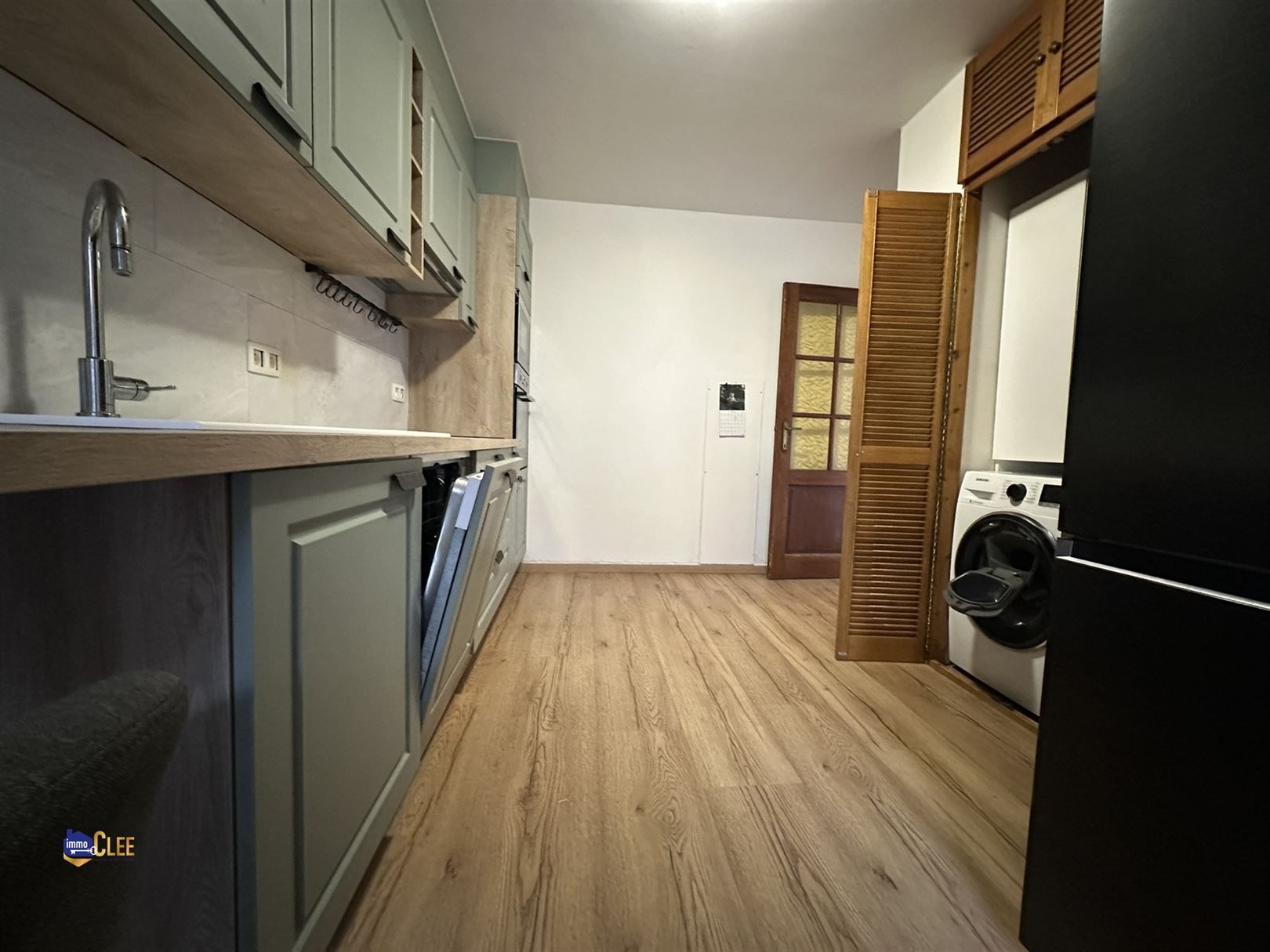 Instapklaar 2-slaapkamerappartement in het hart van Landen foto 8