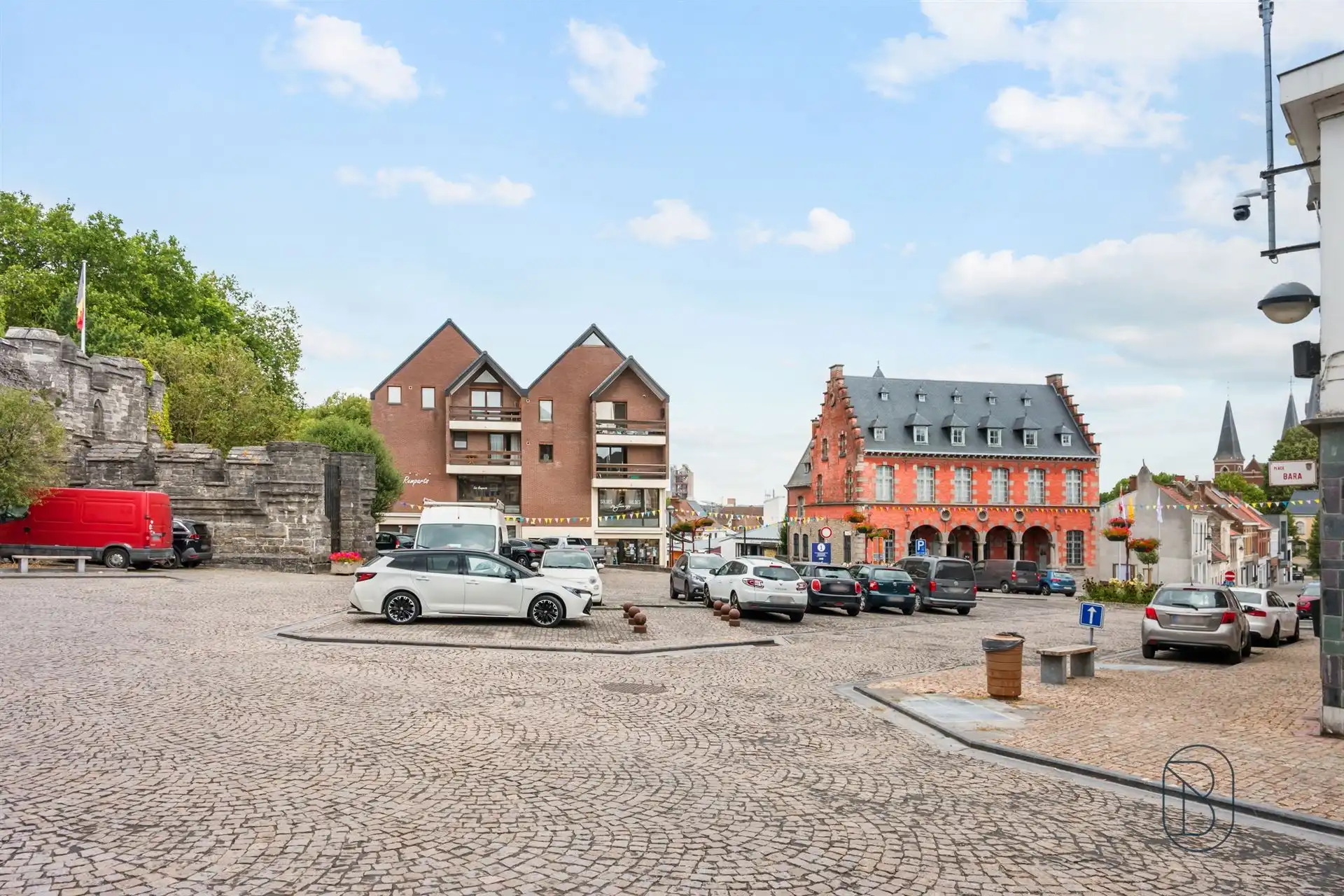 Handelspand met woonst en in centrum Antoing foto 13