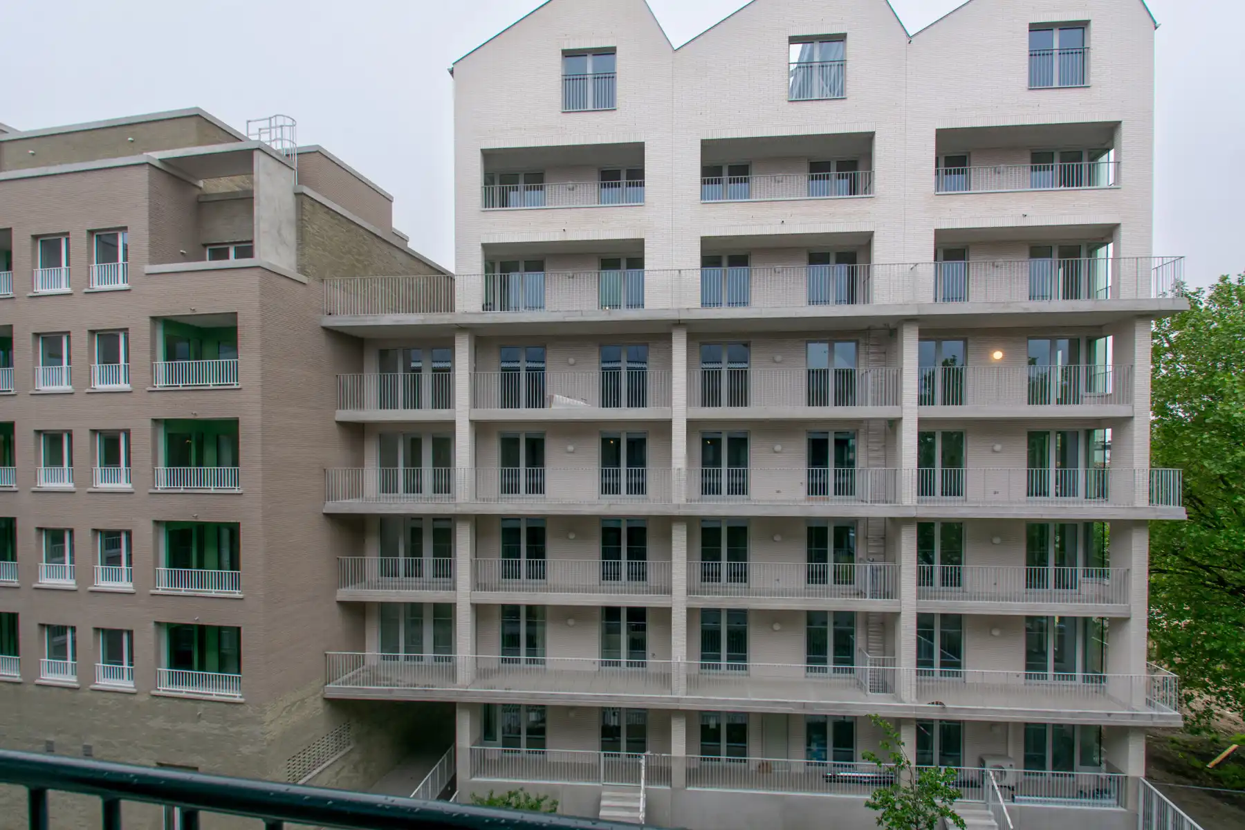 Prachtig Modern nieuwbouwappartement met 1slpk. en balcon foto 6